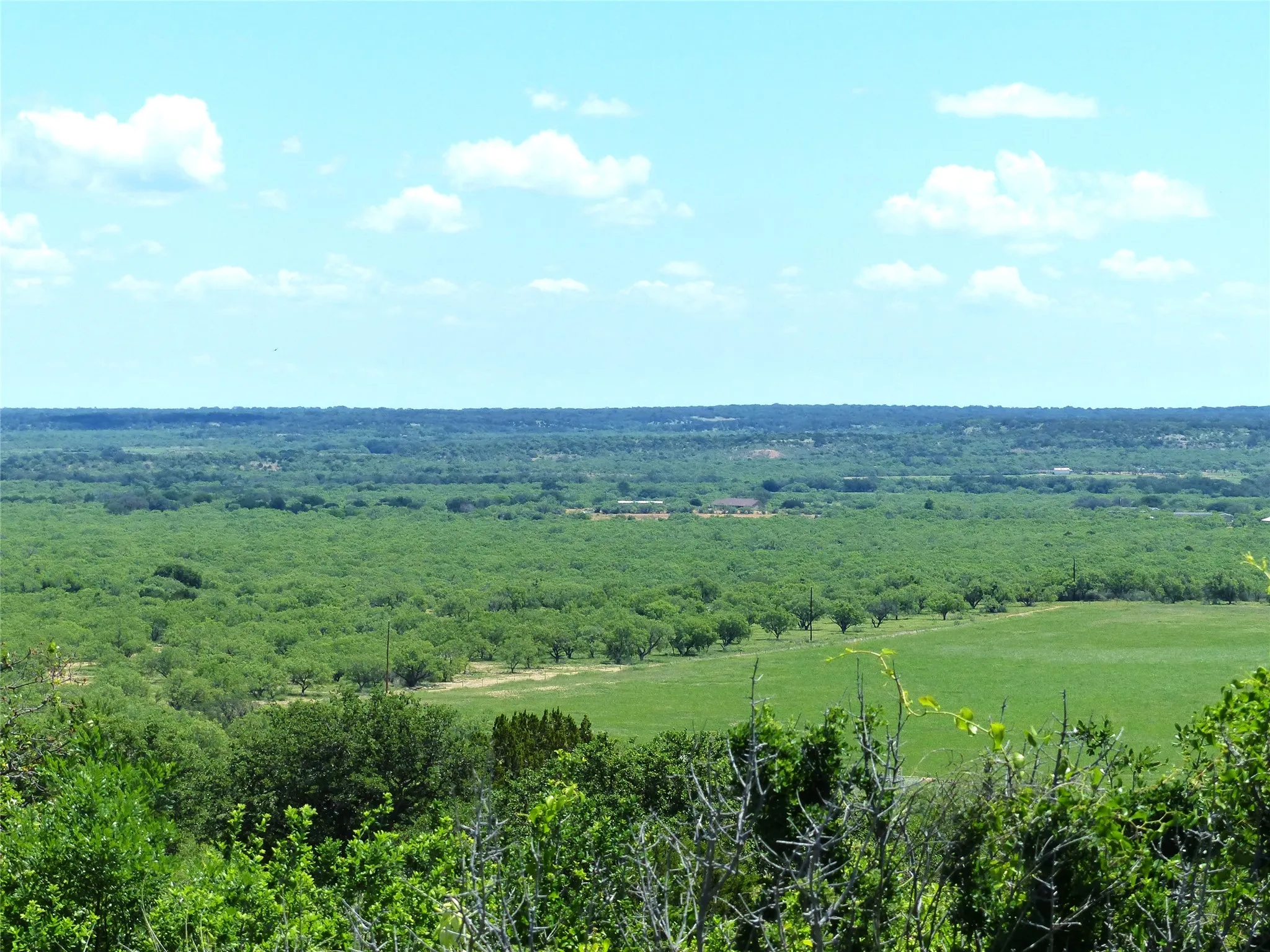 Farm For Sale in Mc Culloch County , 1825 FM 1028, Rochelle, Texas 76872, 2 Bedroom, 2 Bathroom, Garage spaces, 2,090 Sqft, built in 2000, mls#21268255, Real Estate Agent in Rochelle, Homes For Sale in Mc Culloch county, Homes For Sale in Rochelle, Realtor in Rochelle Texas, Real Estate Brokerage Independent Realty Texas, Luminita Cordes Realtor