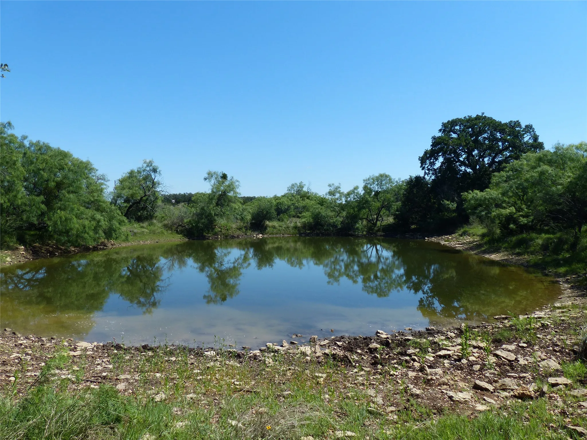 Farm For Sale in Mc Culloch County , 1825 FM 1028, Rochelle, Texas 76872, 2 Bedroom, 2 Bathroom, Garage spaces, 2,090 Sqft, built in 2000, mls#21268255, Real Estate Agent in Rochelle, Homes For Sale in Mc Culloch county, Homes For Sale in Rochelle, Realtor in Rochelle Texas, Real Estate Brokerage Independent Realty Texas, Luminita Cordes Realtor