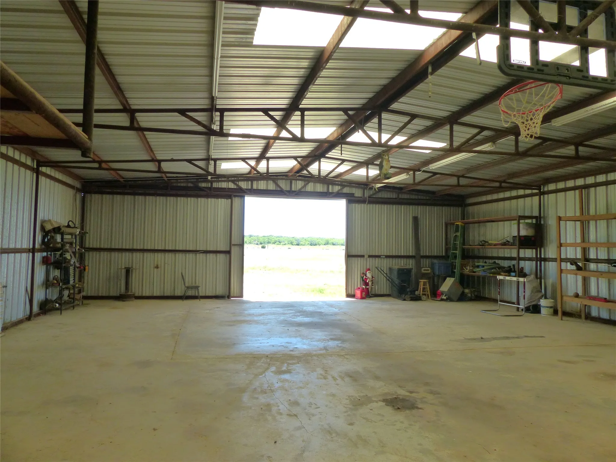 Farm For Sale in Mc Culloch County , 1825 FM 1028, Rochelle, Texas 76872, 2 Bedroom, 2 Bathroom, Garage spaces, 2,090 Sqft, built in 2000, mls#21268255, Real Estate Agent in Rochelle, Homes For Sale in Mc Culloch county, Homes For Sale in Rochelle, Realtor in Rochelle Texas, Real Estate Brokerage Independent Realty Texas, Luminita Cordes Realtor