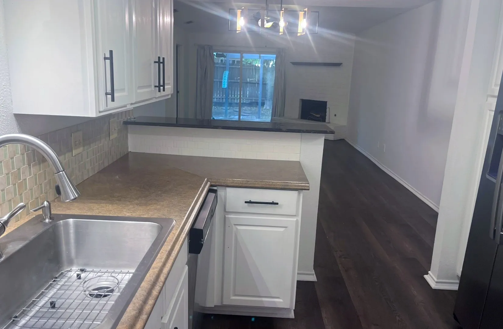 Duplex For Rent in Collin County , 1805 Bristol Cove, Plano, Texas 75074, 3 Bedroom, 2 Bathroom, Garage spaces, 1,623 Sqft, built in 1978, mls#21268256, Real Estate Agent in Plano, Homes For Rent in Collin county, Homes For Rent in Plano, Realtor in Plano Texas, Real Estate Brokerage Independent Realty Texas, Luminita Cordes Realtor