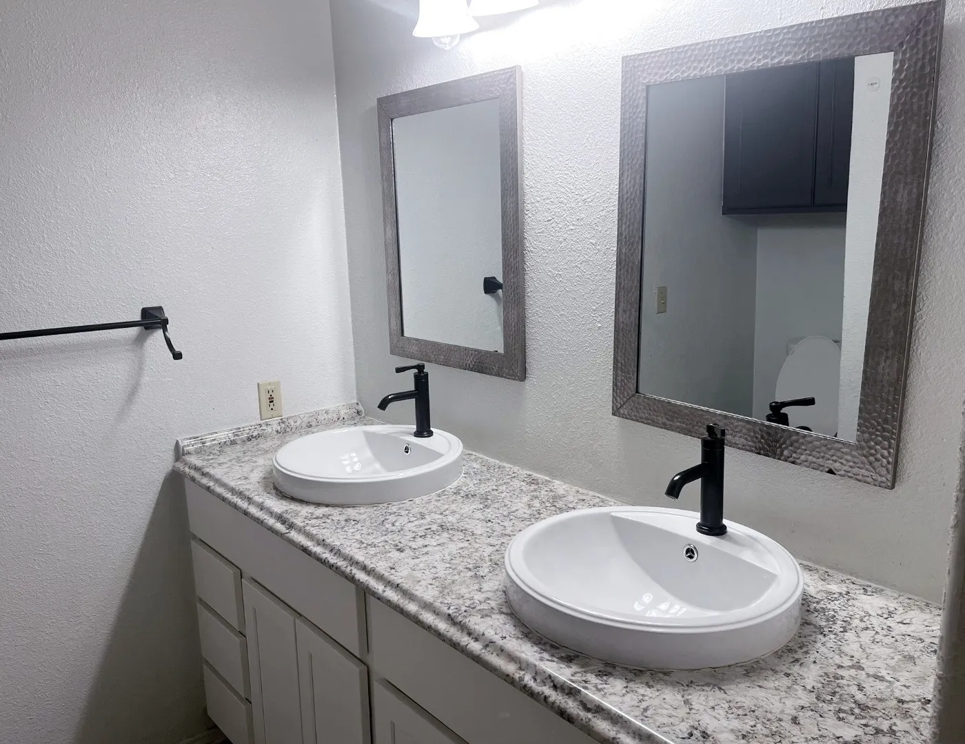 Duplex For Rent in Collin County , 1805 Bristol Cove, Plano, Texas 75074, 3 Bedroom, 2 Bathroom, Garage spaces, 1,623 Sqft, built in 1978, mls#21268256, Real Estate Agent in Plano, Homes For Rent in Collin county, Homes For Rent in Plano, Realtor in Plano Texas, Real Estate Brokerage Independent Realty Texas, Luminita Cordes Realtor