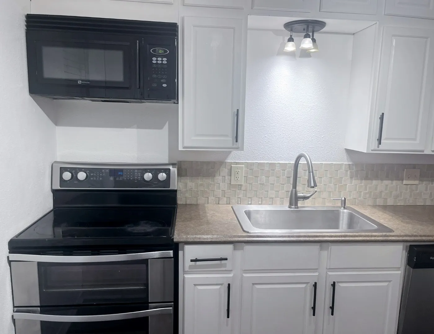 Duplex For Rent in Collin County , 1805 Bristol Cove, Plano, Texas 75074, 3 Bedroom, 2 Bathroom, Garage spaces, 1,623 Sqft, built in 1978, mls#21268256, Real Estate Agent in Plano, Homes For Rent in Collin county, Homes For Rent in Plano, Realtor in Plano Texas, Real Estate Brokerage Independent Realty Texas, Luminita Cordes Realtor