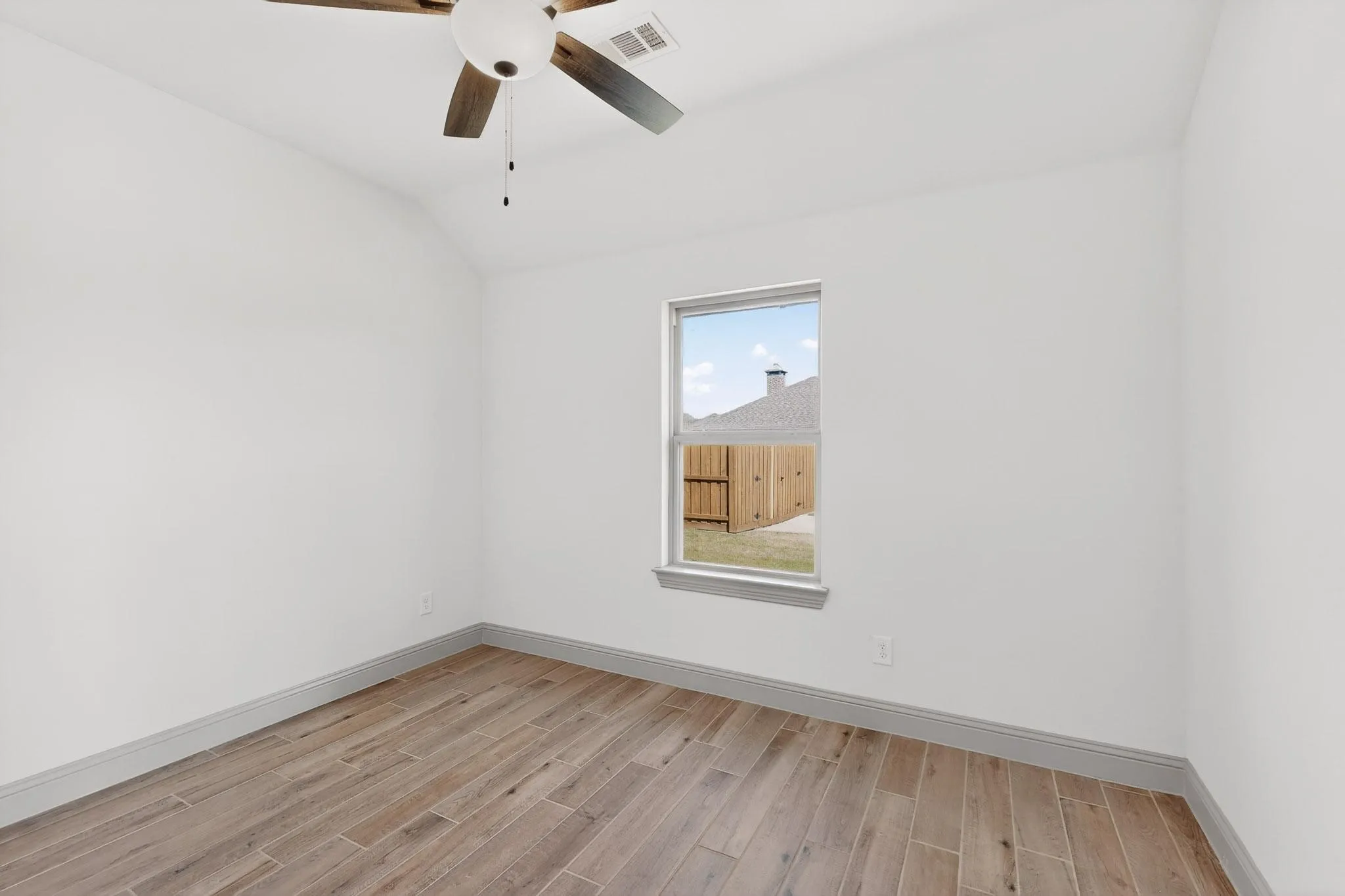 Single Family Residence For Sale in Henderson County , 906 Maxine Drive, Athens, Texas 75751, 4 Bedroom, 2 Bathroom, 2 Garage spaces, 2,175 Sqft, built in 2025, mls#21245319, Real Estate Agent in Athens, Homes For Sale in Henderson county, Homes For Sale in Athens, Realtor in Athens Texas, Real Estate Brokerage Independent Realty Texas, Luminita Cordes Realtor