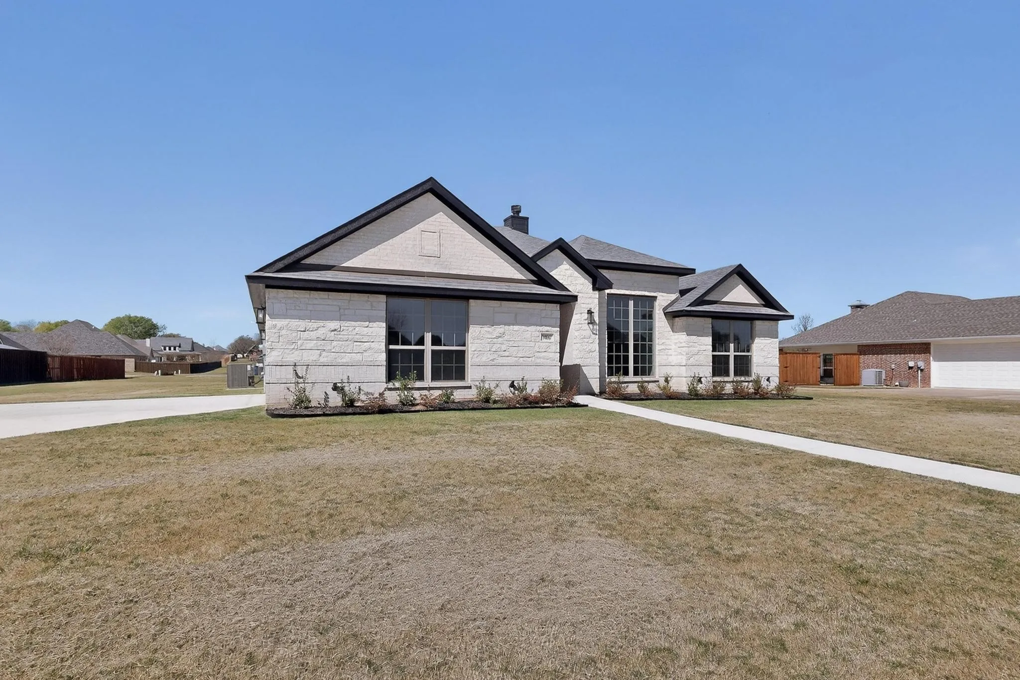 Single Family Residence For Sale in Henderson County , 906 Maxine Drive, Athens, Texas 75751, 4 Bedroom, 2 Bathroom, 2 Garage spaces, 2,175 Sqft, built in 2025, mls#21245319, Real Estate Agent in Athens, Homes For Sale in Henderson county, Homes For Sale in Athens, Realtor in Athens Texas, Real Estate Brokerage Independent Realty Texas, Luminita Cordes Realtor
