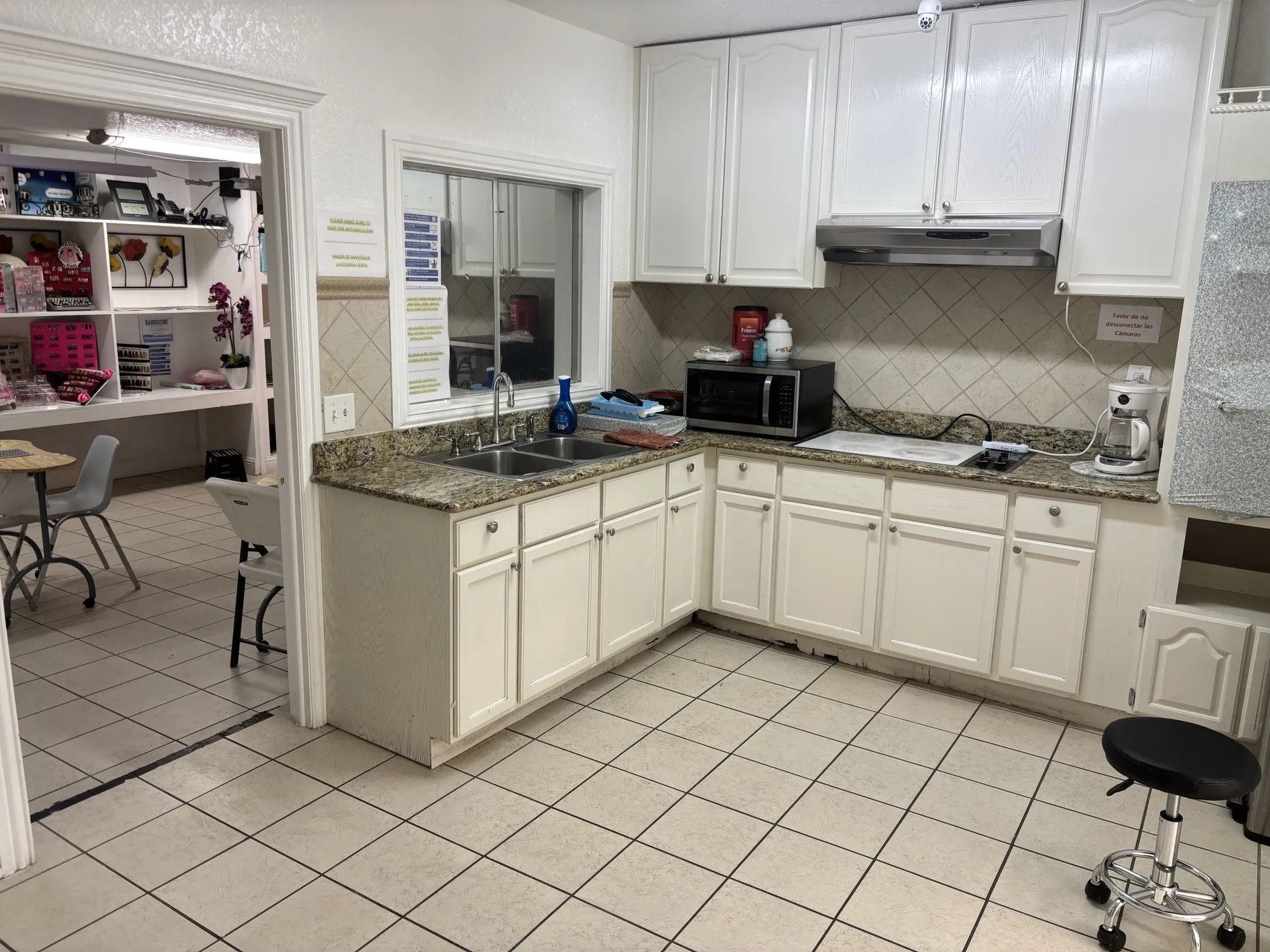 Retail For Sale in Tarrant County , 4000 E Lancaster Avenue, Fort Worth, Texas 76103, 0, 0, Garage spaces, 0 Sqft, built in 1956, Price $625,000, mls#21267920, Real Estate Agent in Fort Worth, Homes For Sale in Tarrant county, Homes For Sale in Fort Worth, Realtor in Fort Worth Texas, Real Estate Brokerage Independent Realty Texas, Luminita Cordes Realtor