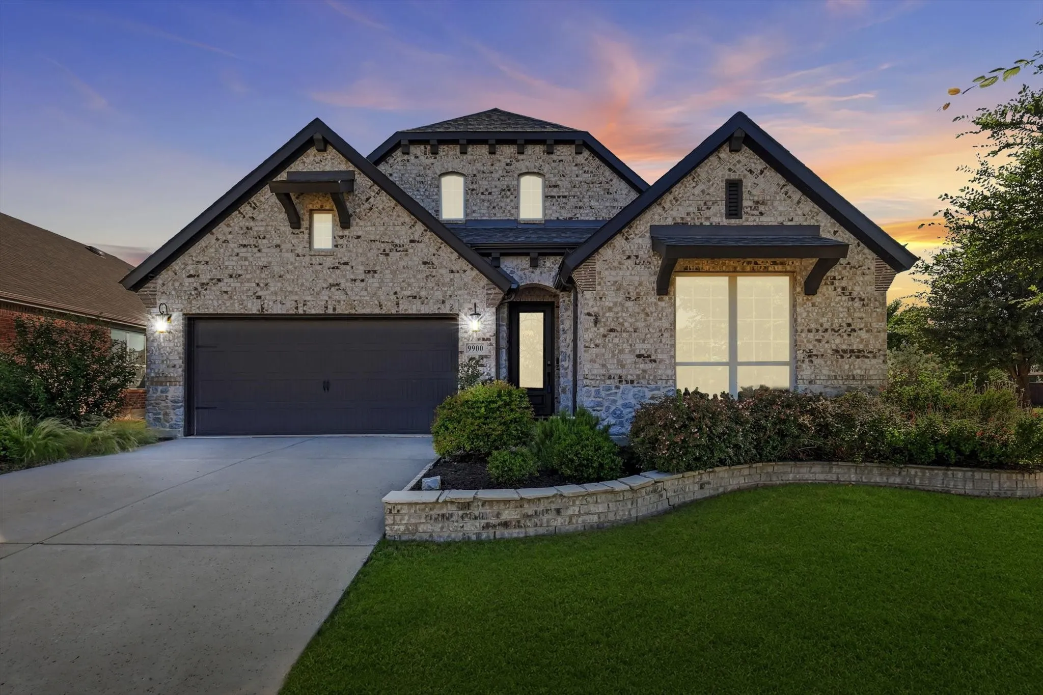 Single Family Residence For Sale in Denton County , 9900 Denali Drive, Little Elm, Texas 75068, 3 Bedroom, 2 Bathroom, 2 Garage spaces, 2,095 Sqft, built in 2017, mls#21267952, Real Estate Agent in Little Elm, Homes For Sale in Denton county, Homes For Sale in Little Elm, Realtor in Little Elm Texas, Real Estate Brokerage Independent Realty Texas, Luminita Cordes Realtor
