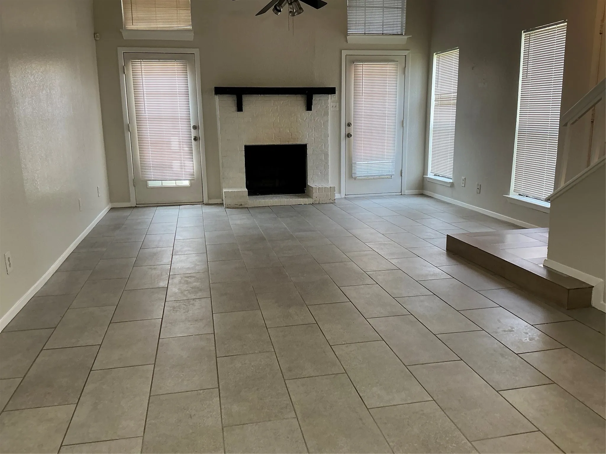 Condominium For Rent in Dallas County , 923 Turtle Lake Boulevard, Irving, Texas 75060, 1 Bedroom, 2 Bathroom, Garage spaces, 940 Sqft, built in 1982, mls#21265761, Real Estate Agent in Irving, Homes For Rent in Dallas county, Homes For Rent in Irving, Realtor in Irving Texas, Real Estate Brokerage Independent Realty Texas, Luminita Cordes Realtor
