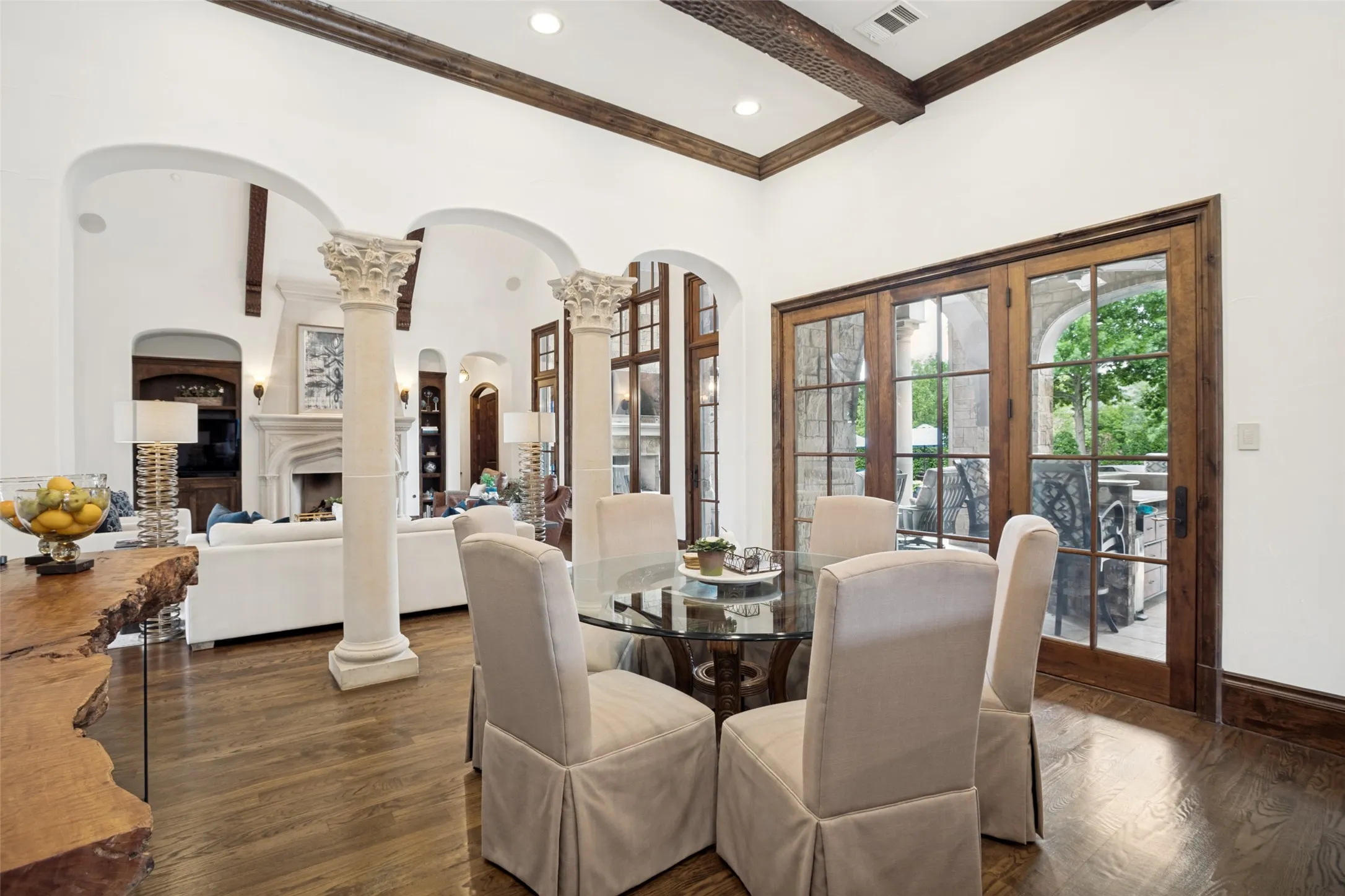 Single Family Residence For Sale in Tarrant County , 1701 Sherburne Drive, Keller, Texas 76262, 5 Bedroom, 7 Bathroom, 6 Garage spaces, 8,654 Sqft, built in 2009, mls#21268318, Real Estate Agent in Keller, Homes For Sale in Tarrant county, Homes For Sale in Keller, Realtor in Keller Texas, Real Estate Brokerage Independent Realty Texas, Luminita Cordes Realtor