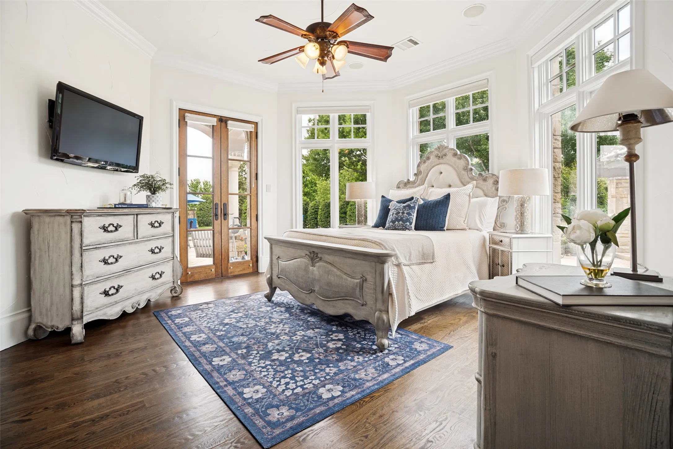 Single Family Residence For Sale in Tarrant County , 1701 Sherburne Drive, Keller, Texas 76262, 5 Bedroom, 7 Bathroom, 6 Garage spaces, 8,654 Sqft, built in 2009, mls#21268318, Real Estate Agent in Keller, Homes For Sale in Tarrant county, Homes For Sale in Keller, Realtor in Keller Texas, Real Estate Brokerage Independent Realty Texas, Luminita Cordes Realtor