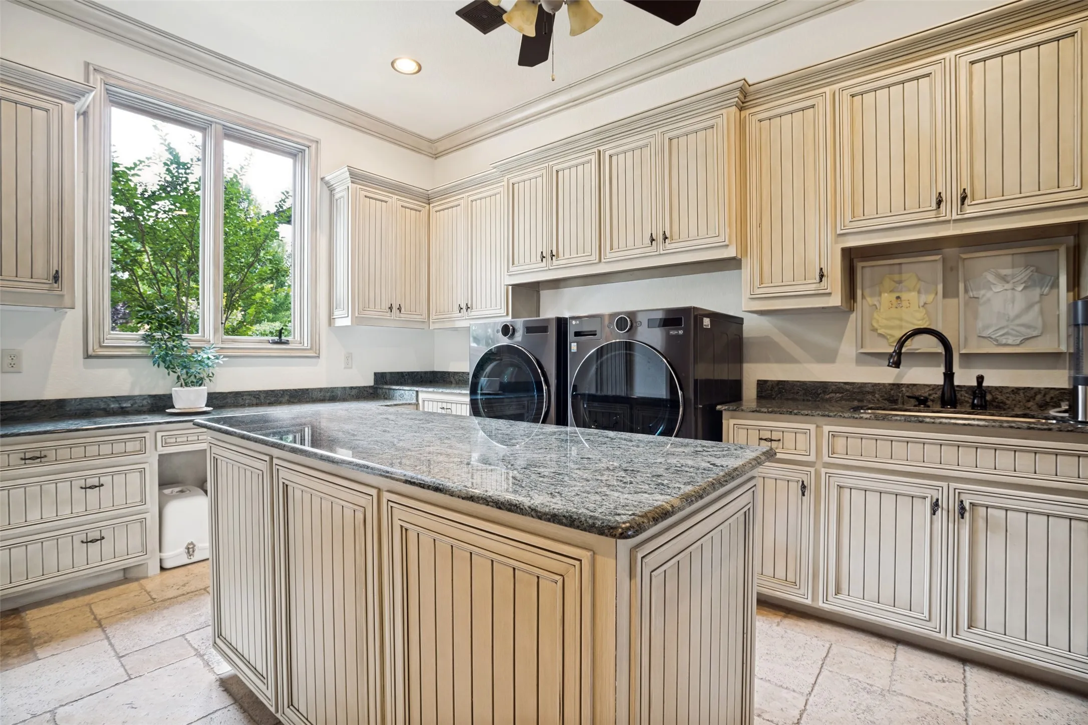 Single Family Residence For Sale in Tarrant County , 1701 Sherburne Drive, Keller, Texas 76262, 5 Bedroom, 7 Bathroom, 6 Garage spaces, 8,654 Sqft, built in 2009, mls#21268318, Real Estate Agent in Keller, Homes For Sale in Tarrant county, Homes For Sale in Keller, Realtor in Keller Texas, Real Estate Brokerage Independent Realty Texas, Luminita Cordes Realtor