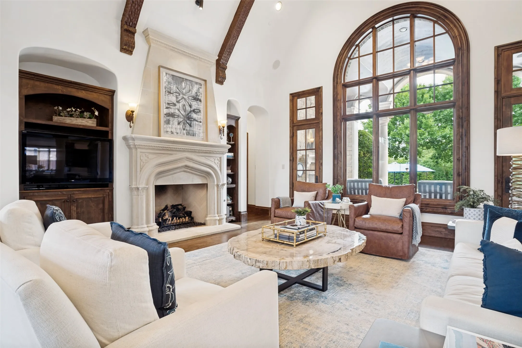 Single Family Residence For Sale in Tarrant County , 1701 Sherburne Drive, Keller, Texas 76262, 5 Bedroom, 7 Bathroom, 6 Garage spaces, 8,654 Sqft, built in 2009, mls#21268318, Real Estate Agent in Keller, Homes For Sale in Tarrant county, Homes For Sale in Keller, Realtor in Keller Texas, Real Estate Brokerage Independent Realty Texas, Luminita Cordes Realtor
