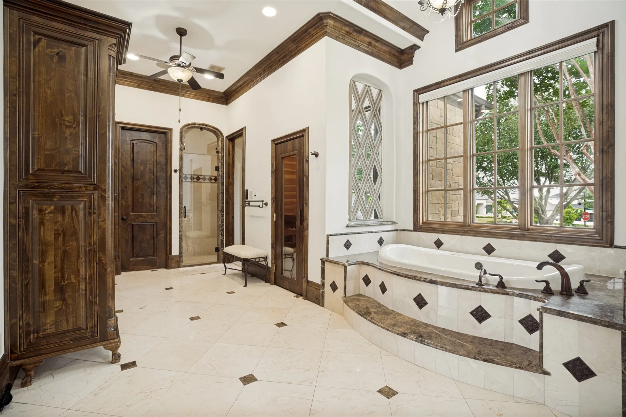 Single Family Residence For Sale in Tarrant County , 1701 Sherburne Drive, Keller, Texas 76262, 5 Bedroom, 7 Bathroom, 6 Garage spaces, 8,654 Sqft, built in 2009, mls#21268318, Real Estate Agent in Keller, Homes For Sale in Tarrant county, Homes For Sale in Keller, Realtor in Keller Texas, Real Estate Brokerage Independent Realty Texas, Luminita Cordes Realtor