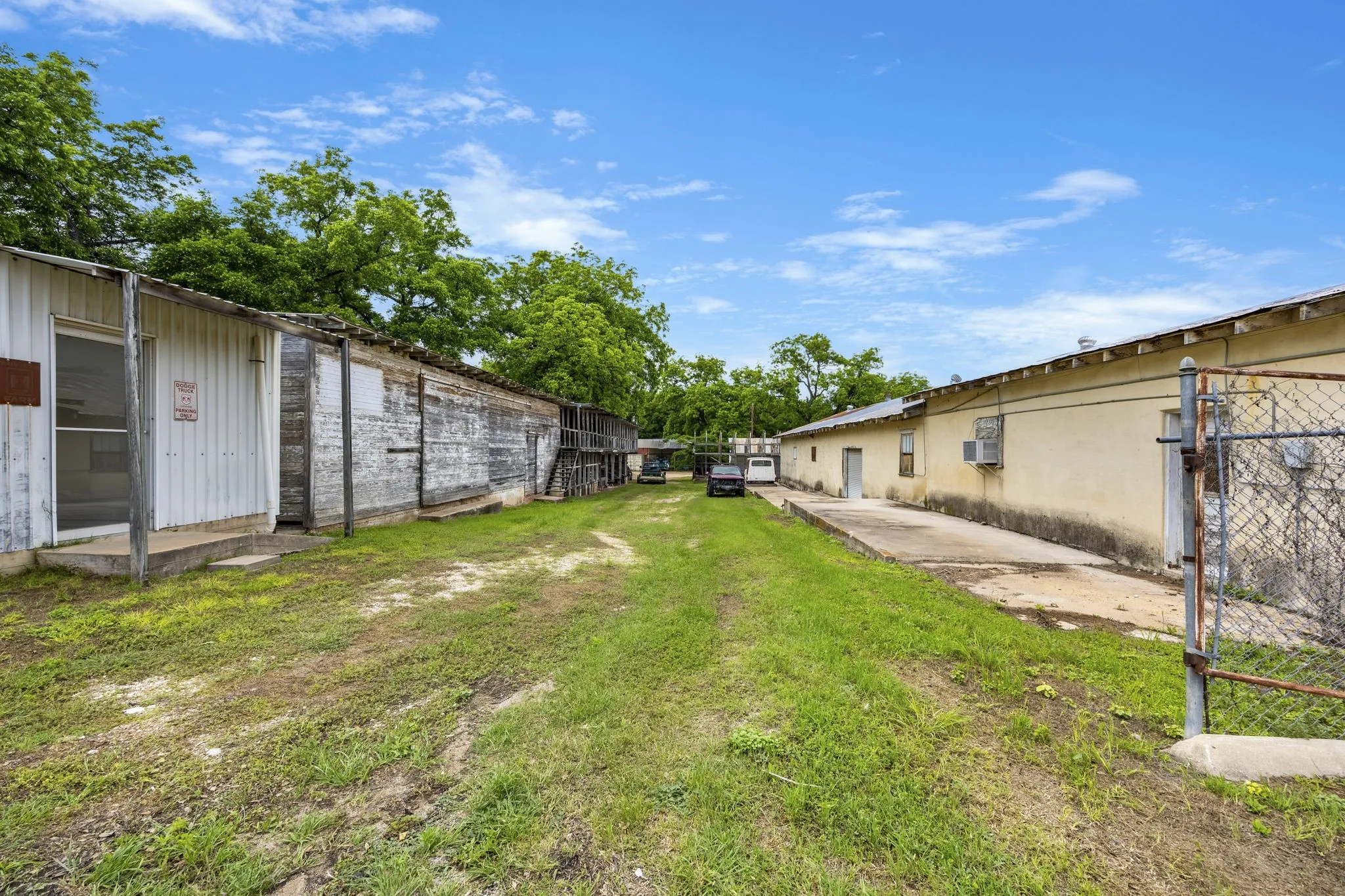 Industrial For Sale in San Saba County , 214 N High Street, San Saba, Texas 76877, 0, 0, Garage spaces, 1,540 Sqft, built in 1940, mls#21267150, Real Estate Agent in San Saba, Homes For Sale in San Saba county, Homes For Sale in San Saba, Realtor in San Saba Texas, Real Estate Brokerage Independent Realty Texas, Luminita Cordes Realtor