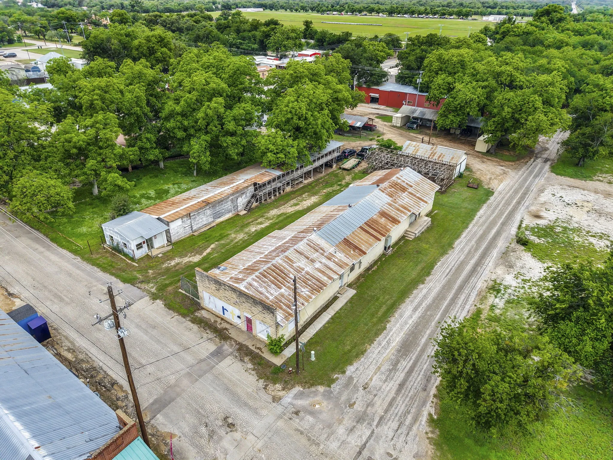 Industrial For Sale in San Saba County , 214 N High Street, San Saba, Texas 76877, 0, 0, Garage spaces, 1,540 Sqft, built in 1940, mls#21267150, Real Estate Agent in San Saba, Homes For Sale in San Saba county, Homes For Sale in San Saba, Realtor in San Saba Texas, Real Estate Brokerage Independent Realty Texas, Luminita Cordes Realtor