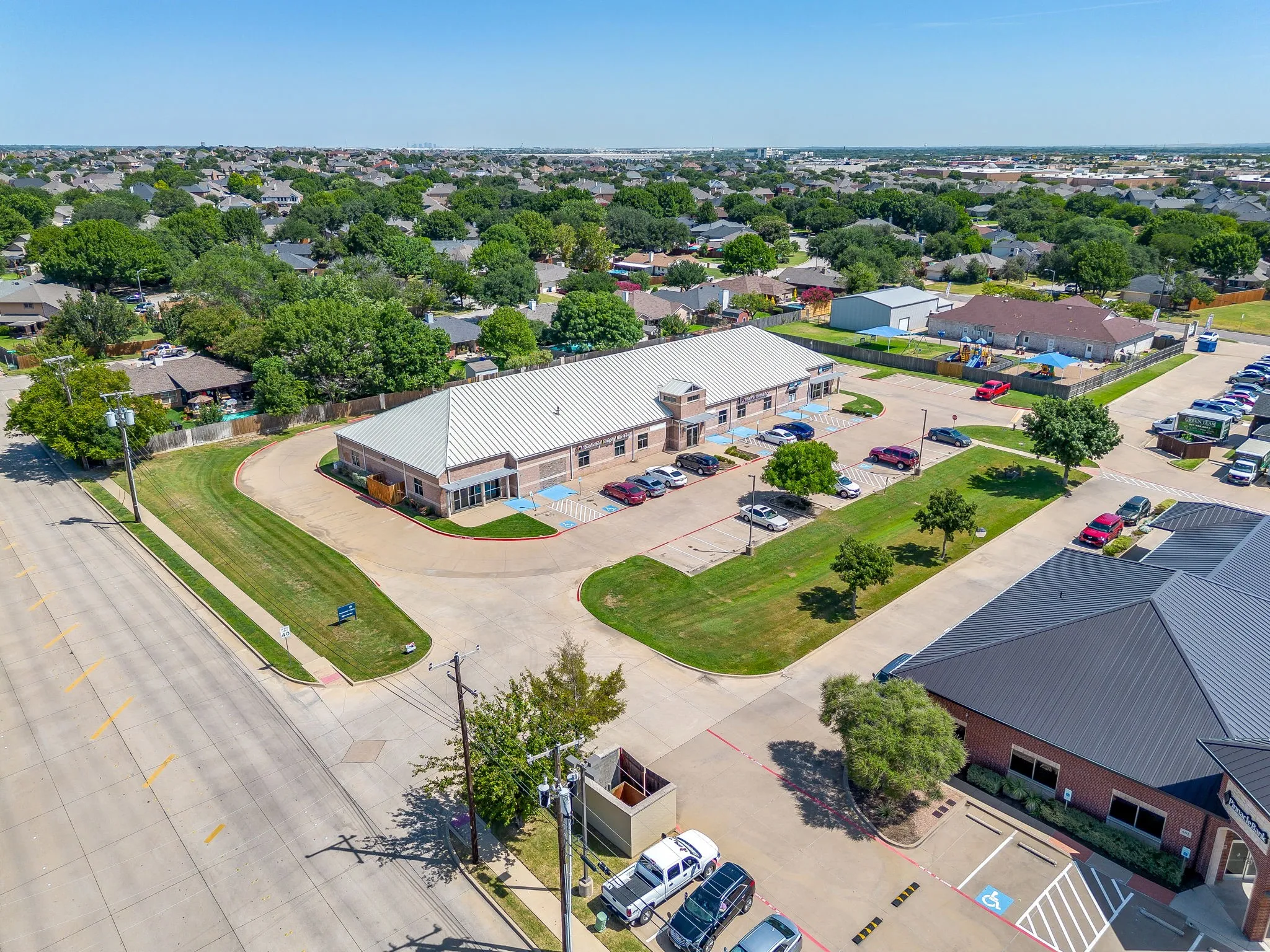 Office For Rent in Tarrant County , 671 NE Alsbury Boulevard, Burleson, Texas 76028, 0, 0, Garage spaces, 1,753 Sqft, built in 2004, mls#21268350, Real Estate Agent in Burleson, Homes For Rent in Tarrant county, Homes For Rent in Burleson, Realtor in Burleson Texas, Real Estate Brokerage Independent Realty Texas, Luminita Cordes Realtor