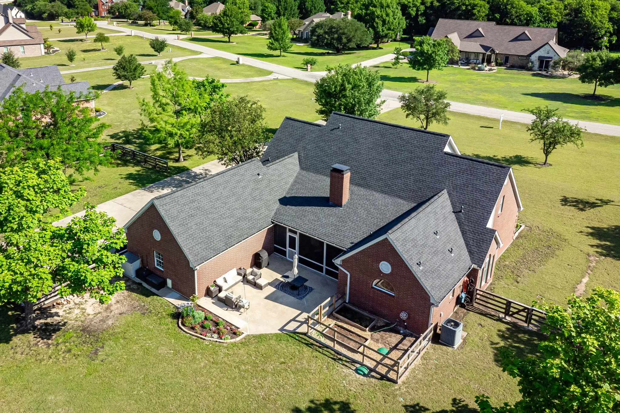 Single Family Residence For Sale in Collin County , 15 Brookhollow Circle, Melissa, Texas 75454, 5 Bedroom, 4 Bathroom, 2 Garage spaces, 3,439 Sqft, built in 1996, mls#21267902, Real Estate Agent in Melissa, Homes For Sale in Collin county, Homes For Sale in Melissa, Realtor in Melissa Texas, Real Estate Brokerage Independent Realty Texas, Luminita Cordes Realtor