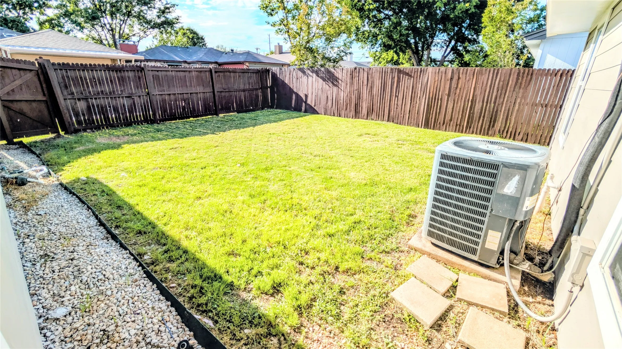 Single Family Residence For Sale in Collin County , 106 Greeting Gate Lane, Allen, Texas 75002, 3 Bedrooms, 2 Bathrooms, Garage spaces, 1,750 Sqft, built in 1969, Price $310,000, mls#21265265, Real Estate Agent in Allen, Homes For Sale in Collin county, Homes For Sale in Allen, Realtor in Allen Texas, Real Estate Brokerage Independent Realty Texas, Luminita Cordes Realtor