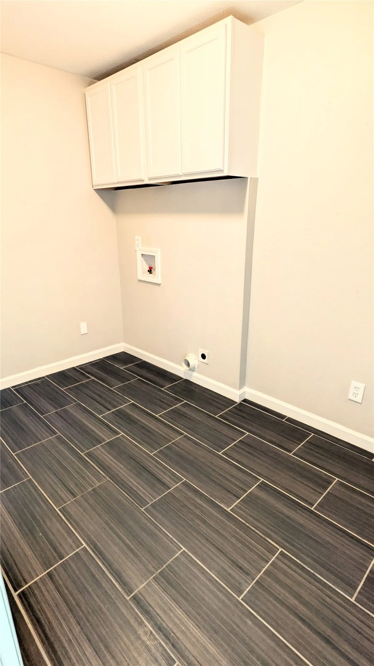 Single Family Residence For Sale in Collin County , 106 Greeting Gate Lane, Allen, Texas 75002, 3 Bedrooms, 2 Bathrooms, Garage spaces, 1,750 Sqft, built in 1969, Price $310,000, mls#21265265, Real Estate Agent in Allen, Homes For Sale in Collin county, Homes For Sale in Allen, Realtor in Allen Texas, Real Estate Brokerage Independent Realty Texas, Luminita Cordes Realtor