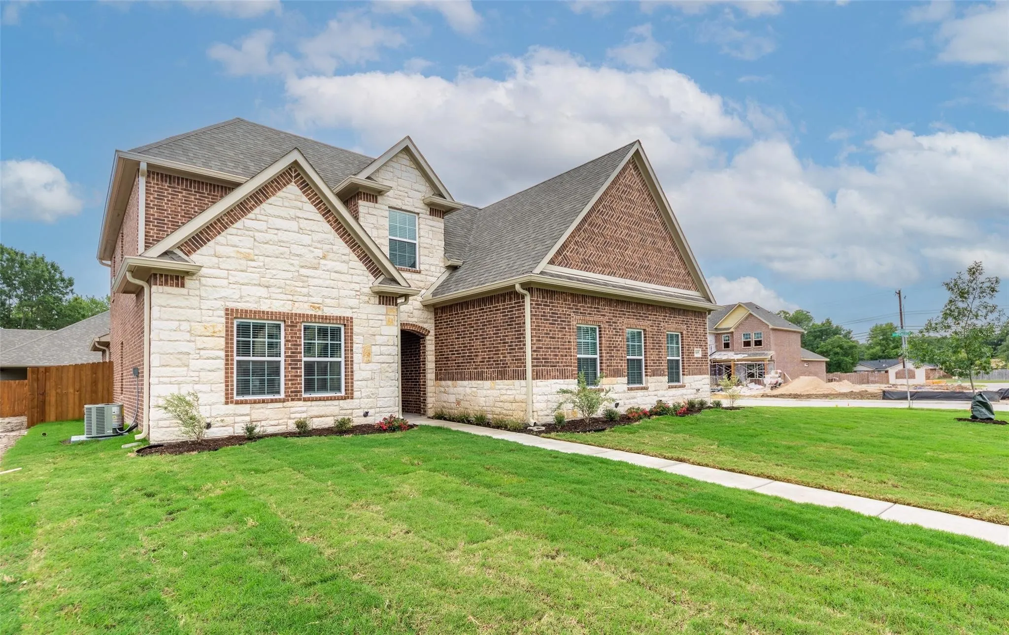 Single Family Residence For Rent in Hunt County , 505 Ellis Place Drive, Greenville, Texas 75402, 4 Bedrooms, 3 Bathrooms, 3 Garage spaces, 2,701 Sqft, built in 2022, Price $3,195, mls#21268338, Real Estate Agent in Greenville, Homes For Rent in Hunt county, Homes For Rent in Greenville, Realtor in Greenville Texas, Real Estate Brokerage Independent Realty Texas, Luminita Cordes Realtor