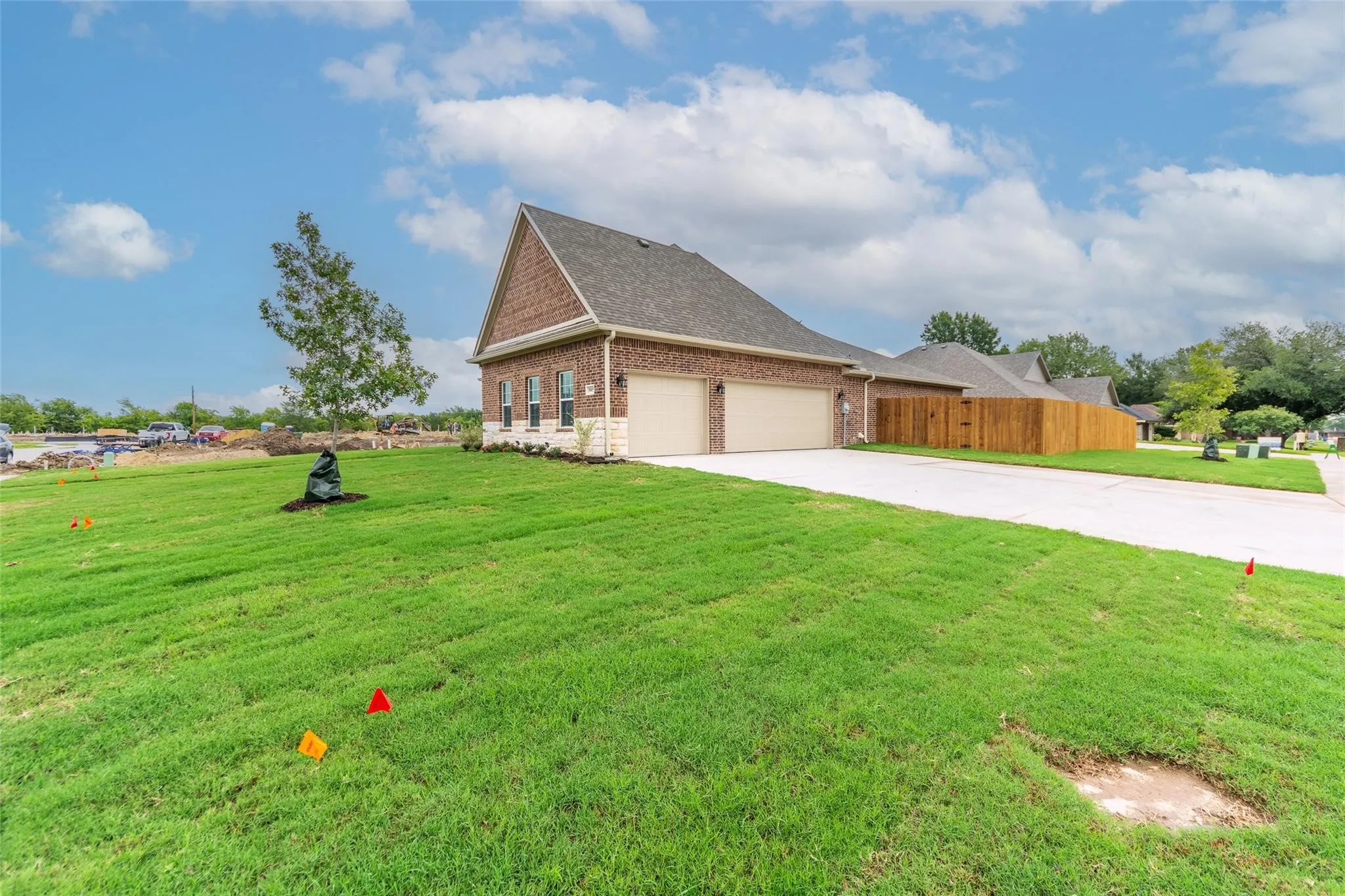 Single Family Residence For Rent in Hunt County , 505 Ellis Place Drive, Greenville, Texas 75402, 4 Bedrooms, 3 Bathrooms, 3 Garage spaces, 2,701 Sqft, built in 2022, Price $3,195, mls#21268338, Real Estate Agent in Greenville, Homes For Rent in Hunt county, Homes For Rent in Greenville, Realtor in Greenville Texas, Real Estate Brokerage Independent Realty Texas, Luminita Cordes Realtor