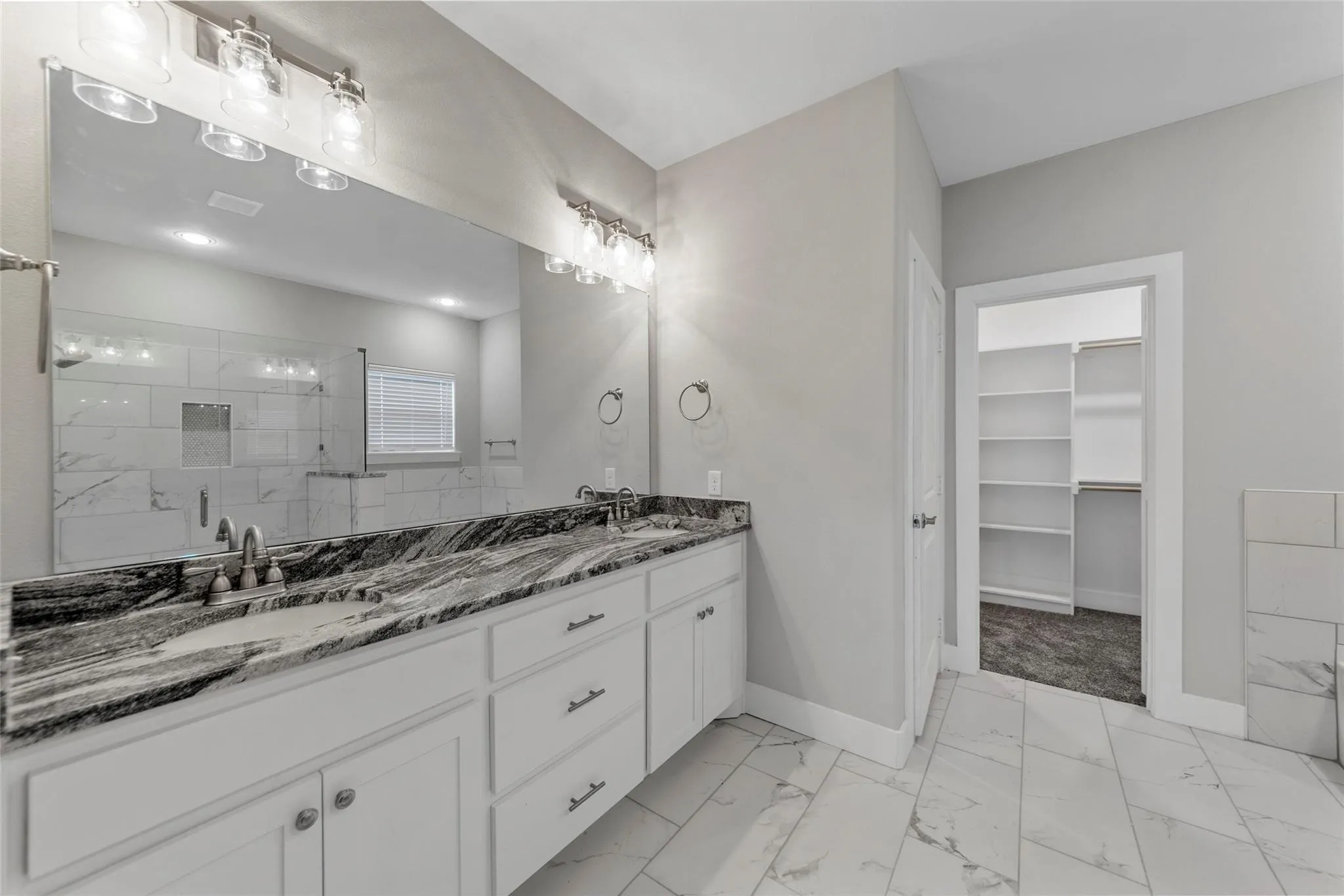 Single Family Residence For Rent in Hunt County , 505 Ellis Place Drive, Greenville, Texas 75402, 4 Bedrooms, 3 Bathrooms, 3 Garage spaces, 2,701 Sqft, built in 2022, Price $3,195, mls#21268338, Real Estate Agent in Greenville, Homes For Rent in Hunt county, Homes For Rent in Greenville, Realtor in Greenville Texas, Real Estate Brokerage Independent Realty Texas, Luminita Cordes Realtor
