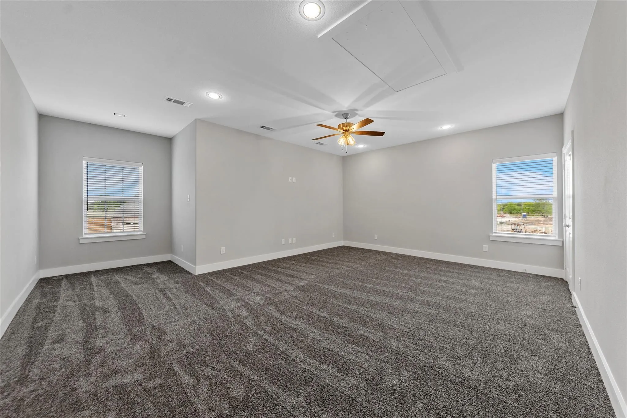 Single Family Residence For Rent in Hunt County , 505 Ellis Place Drive, Greenville, Texas 75402, 4 Bedrooms, 3 Bathrooms, 3 Garage spaces, 2,701 Sqft, built in 2022, Price $3,195, mls#21268338, Real Estate Agent in Greenville, Homes For Rent in Hunt county, Homes For Rent in Greenville, Realtor in Greenville Texas, Real Estate Brokerage Independent Realty Texas, Luminita Cordes Realtor
