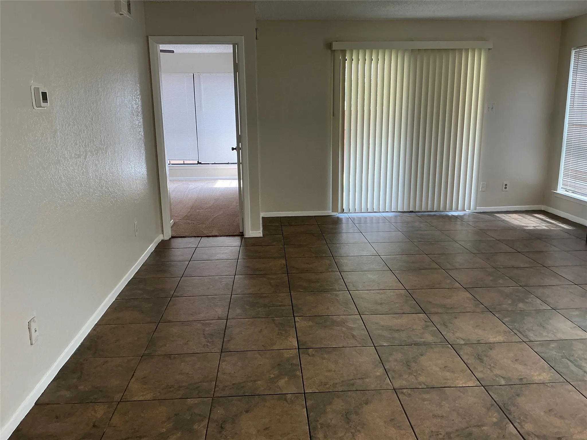 Condominium For Rent in Dallas County , 934 Turtle Cove 156, Irving, Texas 75060, 2 Bedroom, 2 Bathroom, Garage spaces, 1,006 Sqft, built in 1982, mls#21265774, Real Estate Agent in Irving, Homes For Rent in Dallas county, Homes For Rent in Irving, Realtor in Irving Texas, Real Estate Brokerage Independent Realty Texas, Luminita Cordes Realtor