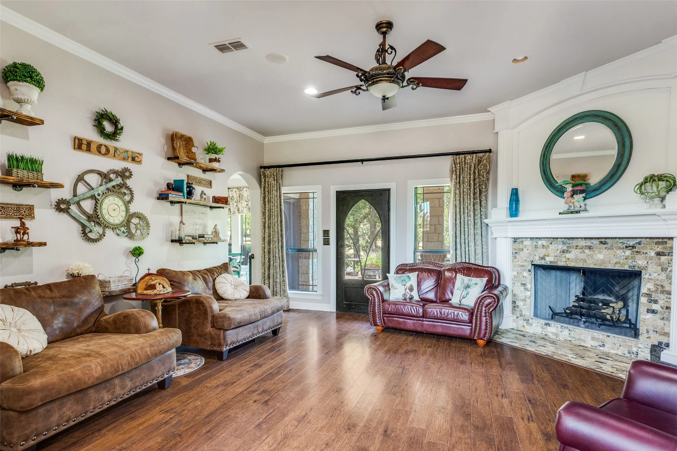 Single Family Residence For Sale in Wise County , 221 Hart Court, Runaway Bay, Texas 76426, 3 Bedroom, 6 Bathroom, 3 Garage spaces, 4,097 Sqft, built in 2006, mls#21268426, Real Estate Agent in Runaway Bay, Homes For Sale in Wise county, Homes For Sale in Runaway Bay, Realtor in Runaway Bay Texas, Real Estate Brokerage Independent Realty Texas, Luminita Cordes Realtor