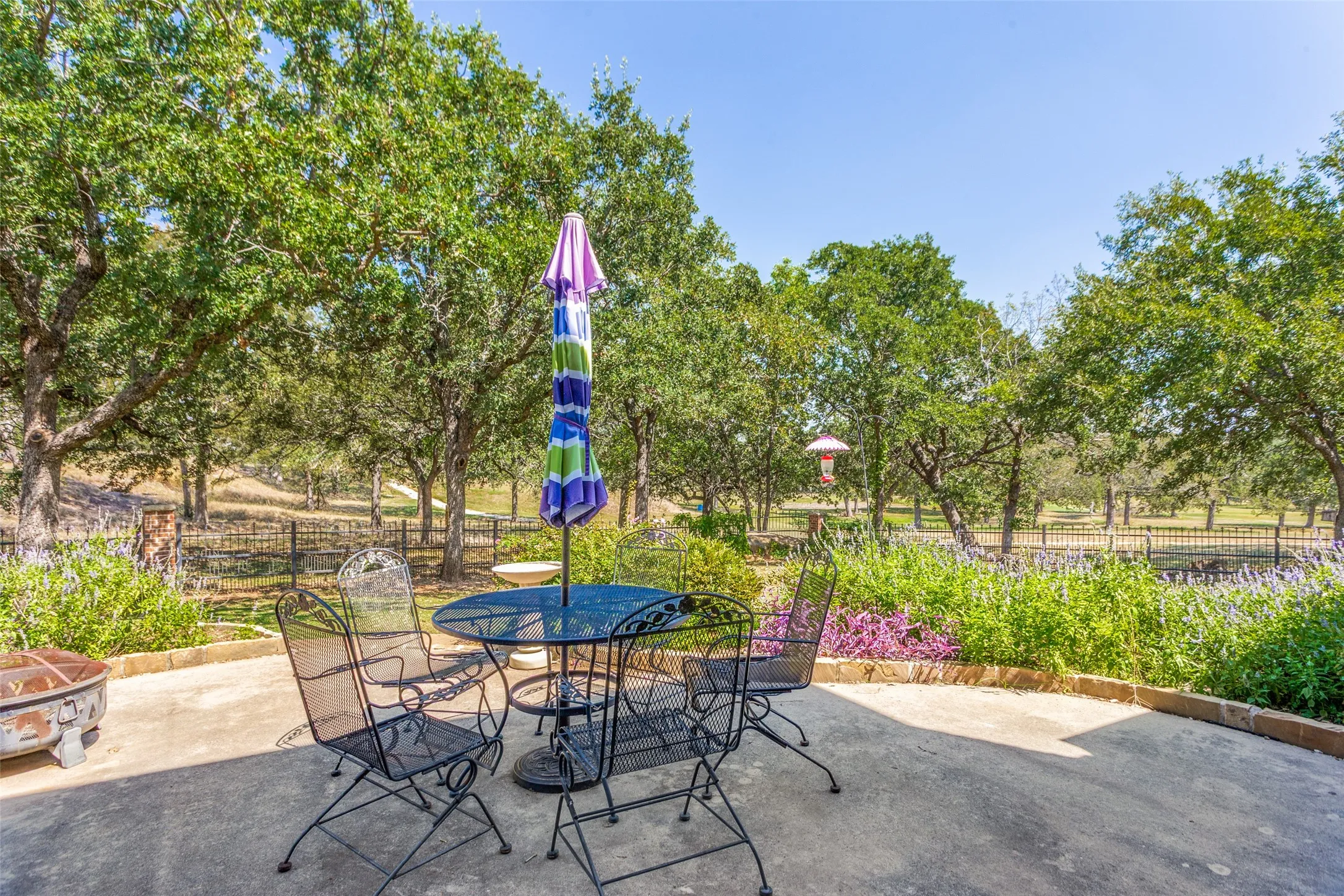 Single Family Residence For Sale in Wise County , 221 Hart Court, Runaway Bay, Texas 76426, 3 Bedroom, 6 Bathroom, 3 Garage spaces, 4,097 Sqft, built in 2006, mls#21268426, Real Estate Agent in Runaway Bay, Homes For Sale in Wise county, Homes For Sale in Runaway Bay, Realtor in Runaway Bay Texas, Real Estate Brokerage Independent Realty Texas, Luminita Cordes Realtor