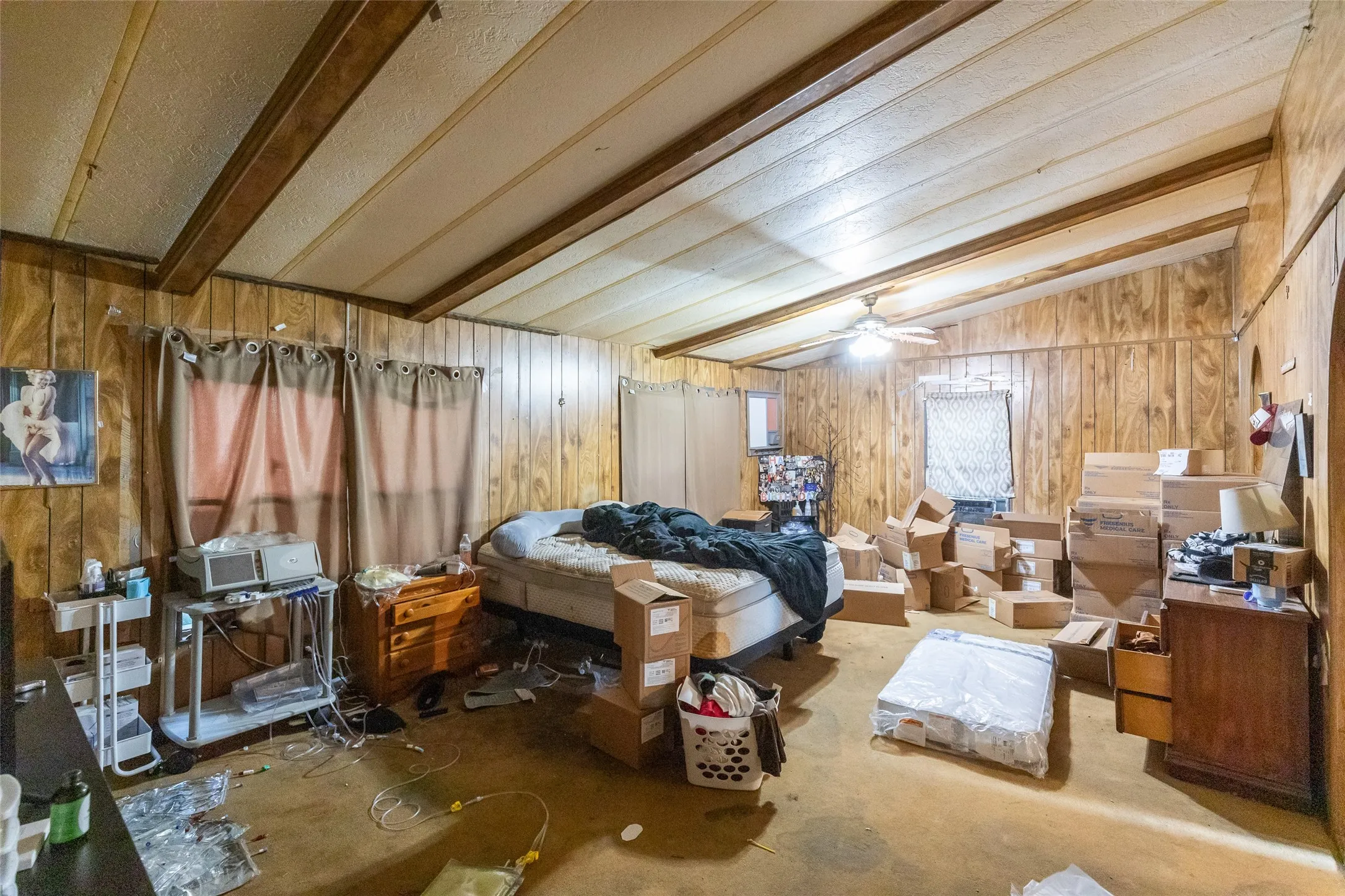 Mobile Home For Sale in Callahan County , 509 Rusk Street, Clyde, Texas 79510, 3 Bedroom, 2 Bathroom, Garage spaces, 2,016 Sqft, built in 1981, Price $49,900, mls#21266730, Real Estate Agent in Clyde, Homes For Sale in Callahan county, Homes For Sale in Clyde, Realtor in Clyde Texas, Real Estate Brokerage Independent Realty Texas, Luminita Cordes Realtor