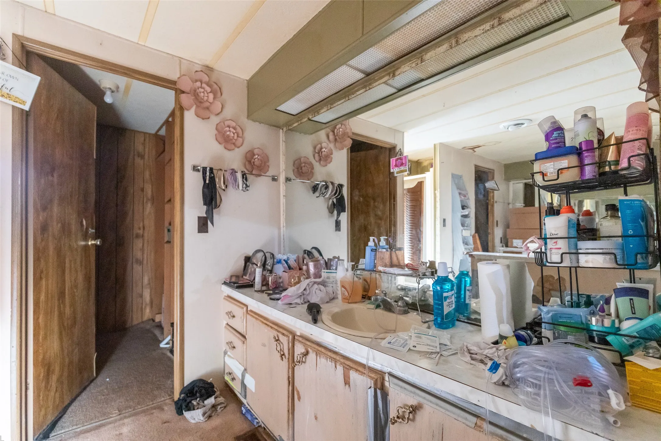 Mobile Home For Sale in Callahan County , 509 Rusk Street, Clyde, Texas 79510, 3 Bedroom, 2 Bathroom, Garage spaces, 2,016 Sqft, built in 1981, Price $49,900, mls#21266730, Real Estate Agent in Clyde, Homes For Sale in Callahan county, Homes For Sale in Clyde, Realtor in Clyde Texas, Real Estate Brokerage Independent Realty Texas, Luminita Cordes Realtor