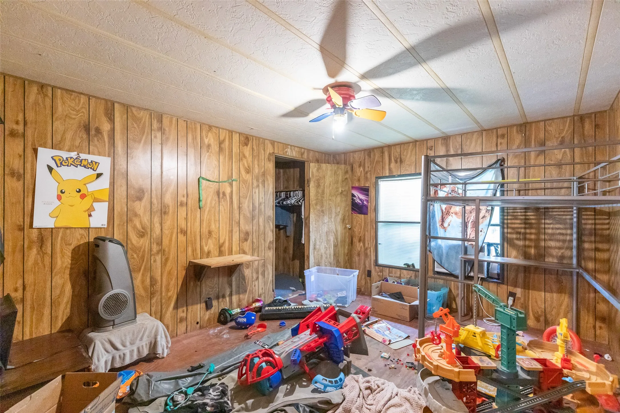 Mobile Home For Sale in Callahan County , 509 Rusk Street, Clyde, Texas 79510, 3 Bedroom, 2 Bathroom, Garage spaces, 2,016 Sqft, built in 1981, Price $49,900, mls#21266730, Real Estate Agent in Clyde, Homes For Sale in Callahan county, Homes For Sale in Clyde, Realtor in Clyde Texas, Real Estate Brokerage Independent Realty Texas, Luminita Cordes Realtor