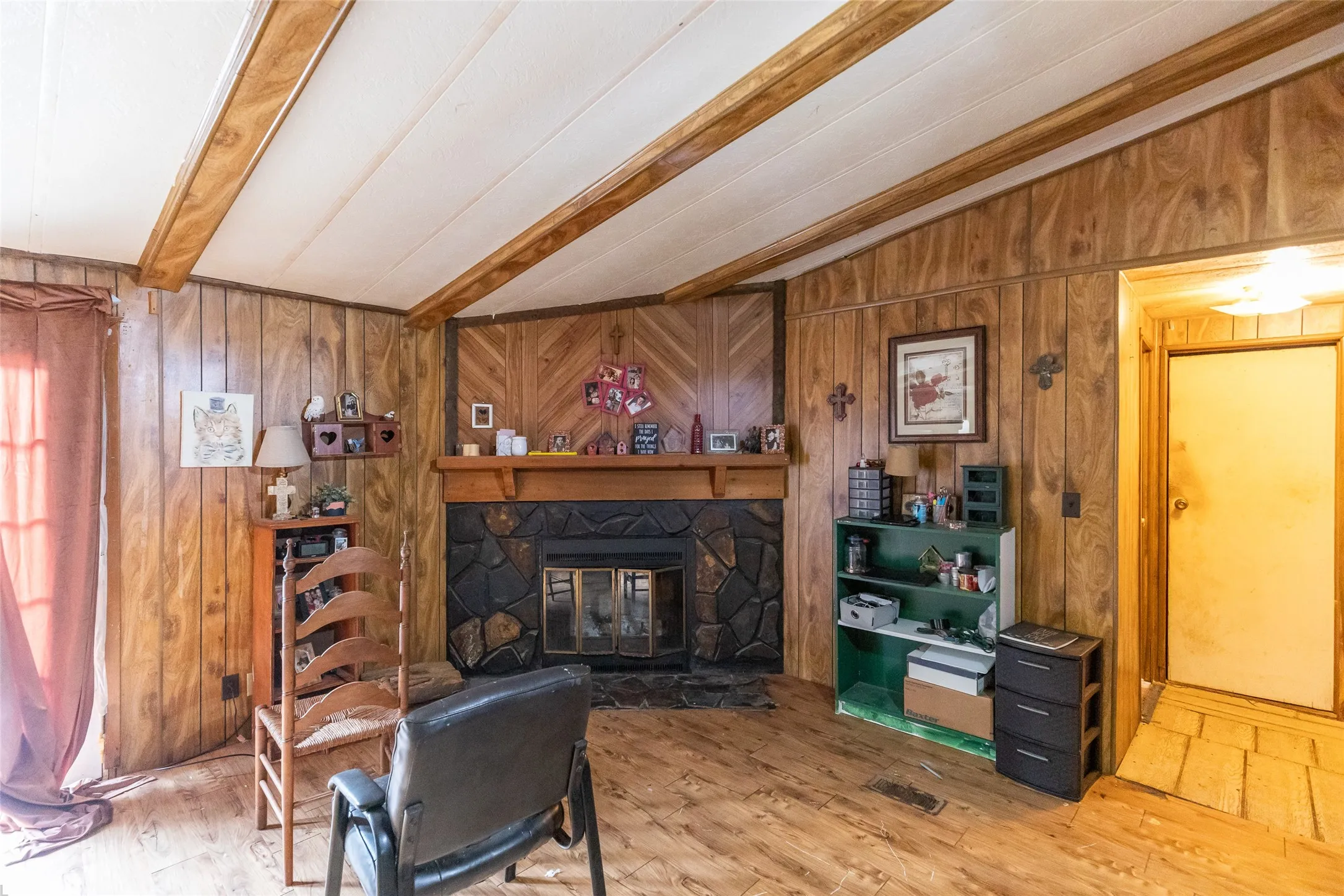 Mobile Home For Sale in Callahan County , 509 Rusk Street, Clyde, Texas 79510, 3 Bedroom, 2 Bathroom, Garage spaces, 2,016 Sqft, built in 1981, Price $49,900, mls#21266730, Real Estate Agent in Clyde, Homes For Sale in Callahan county, Homes For Sale in Clyde, Realtor in Clyde Texas, Real Estate Brokerage Independent Realty Texas, Luminita Cordes Realtor
