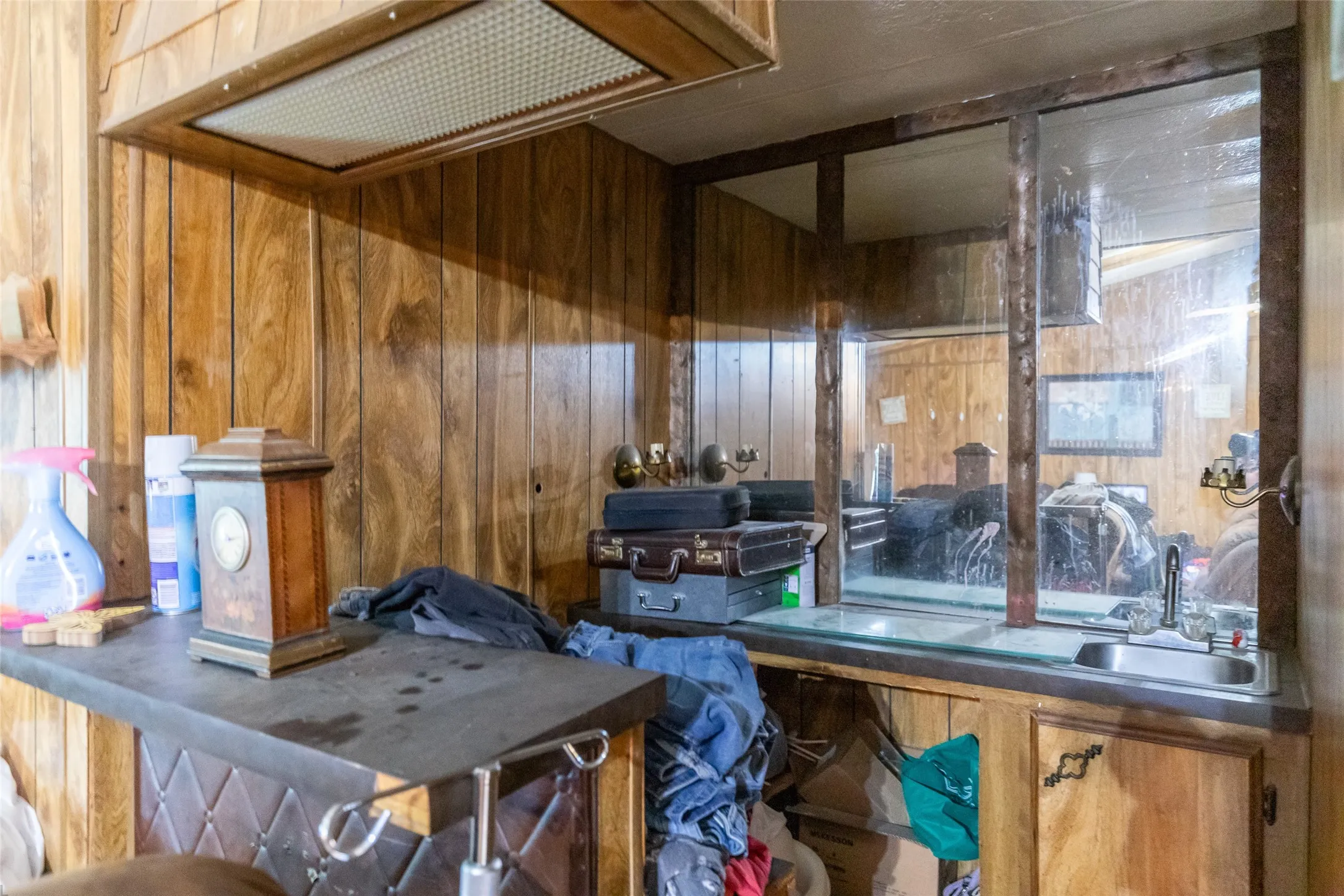 Mobile Home For Sale in Callahan County , 509 Rusk Street, Clyde, Texas 79510, 3 Bedroom, 2 Bathroom, Garage spaces, 2,016 Sqft, built in 1981, Price $49,900, mls#21266730, Real Estate Agent in Clyde, Homes For Sale in Callahan county, Homes For Sale in Clyde, Realtor in Clyde Texas, Real Estate Brokerage Independent Realty Texas, Luminita Cordes Realtor