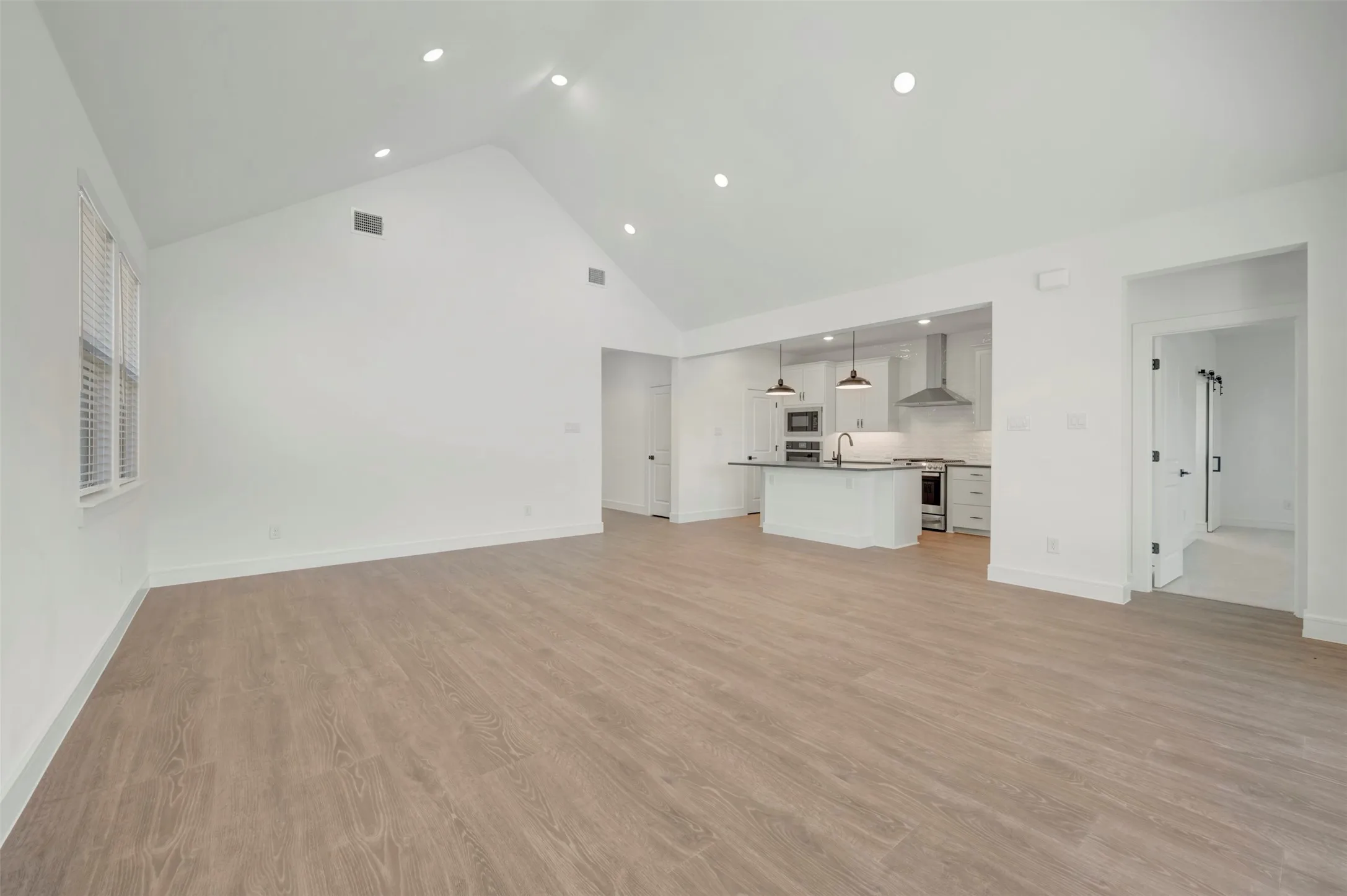 Single Family Residence For Sale in Denton County , 1007 Candlewyck Drive, Justin, Texas 76247, 3 Bedroom, 2 Bathroom, 2 Garage spaces, 2,003 Sqft, built in 2026, mls#21268494, Real Estate Agent in Justin, Homes For Sale in Denton county, Homes For Sale in Justin, Realtor in Justin Texas, Real Estate Brokerage Independent Realty Texas, Luminita Cordes Realtor