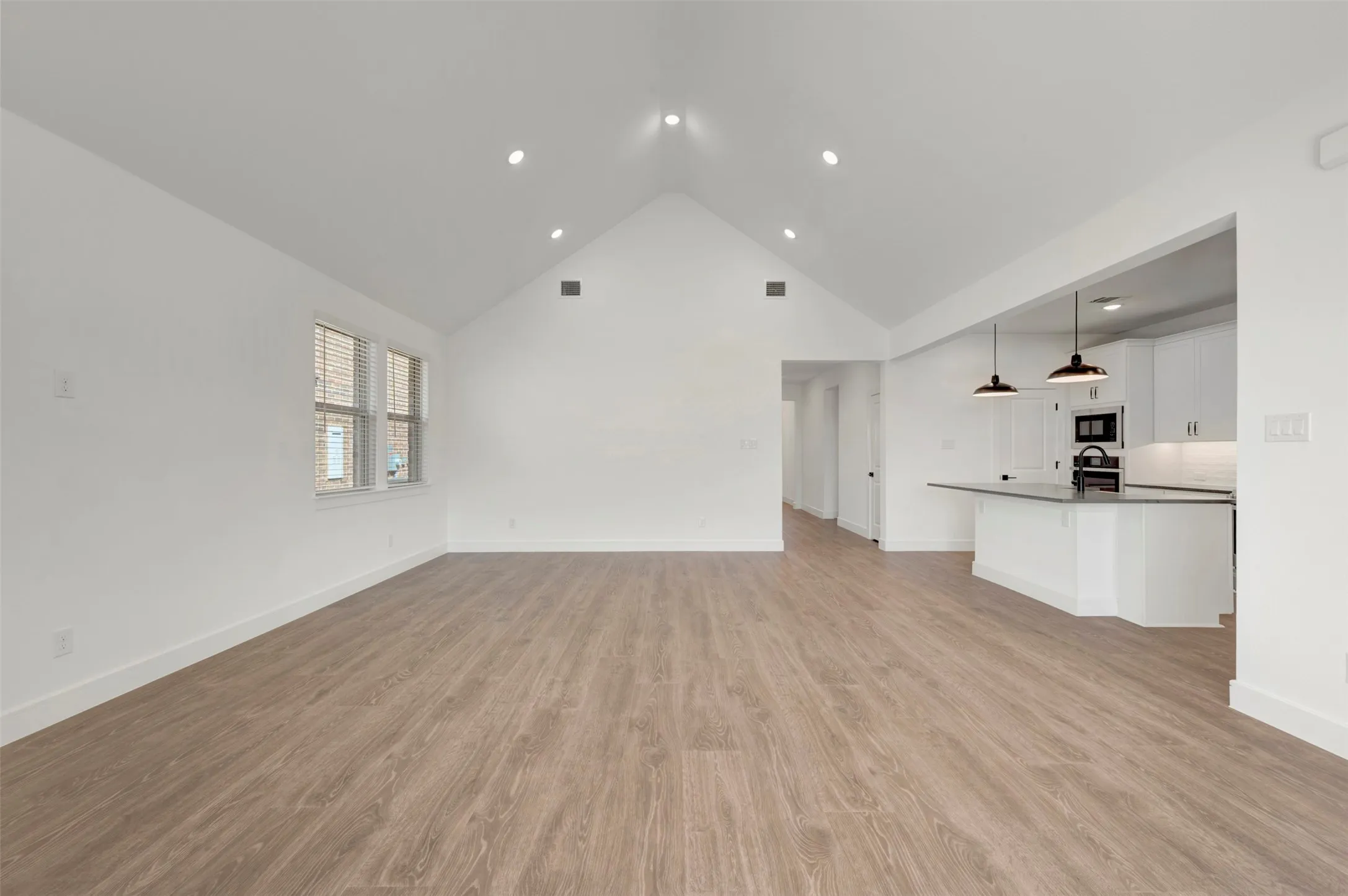 Single Family Residence For Sale in Denton County , 1007 Candlewyck Drive, Justin, Texas 76247, 3 Bedroom, 2 Bathroom, 2 Garage spaces, 2,003 Sqft, built in 2026, mls#21268494, Real Estate Agent in Justin, Homes For Sale in Denton county, Homes For Sale in Justin, Realtor in Justin Texas, Real Estate Brokerage Independent Realty Texas, Luminita Cordes Realtor