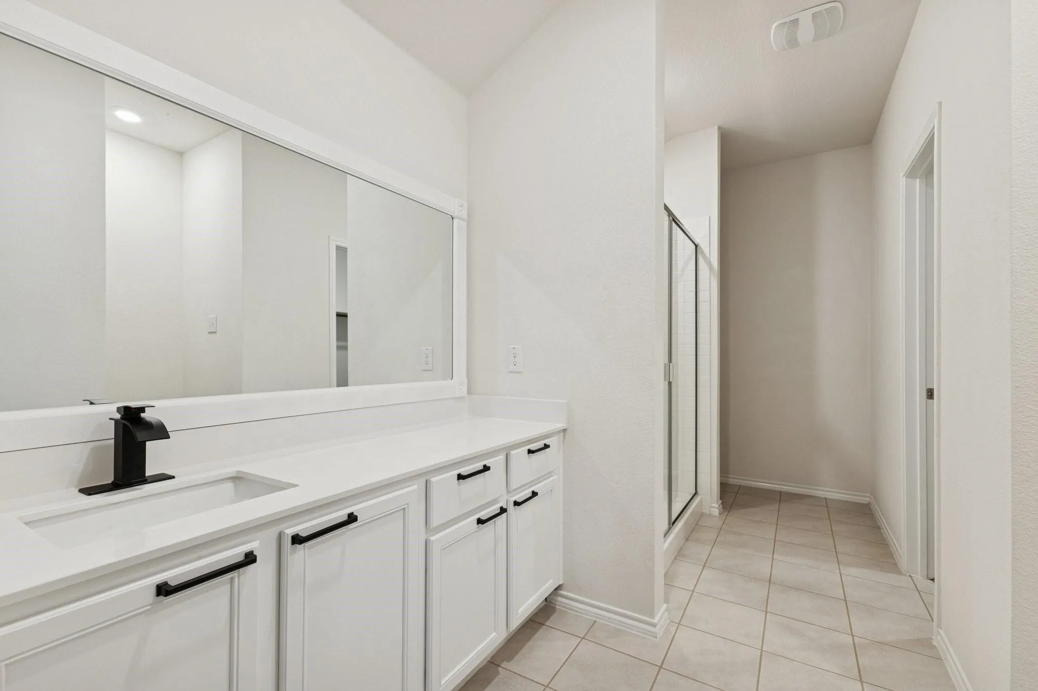 Single Family Residence For Sale in Kaufman County , 1034 Old Oaks Drive, Forney, Texas 75126, 3 Bedroom, 2 Bathroom, 2 Garage spaces, 1,510 Sqft, built in 2021, Price $254,900, mls#21266909, Real Estate Agent in Forney, Homes For Sale in Kaufman county, Homes For Sale in Forney, Realtor in Forney Texas, Real Estate Brokerage Independent Realty Texas, Luminita Cordes Realtor