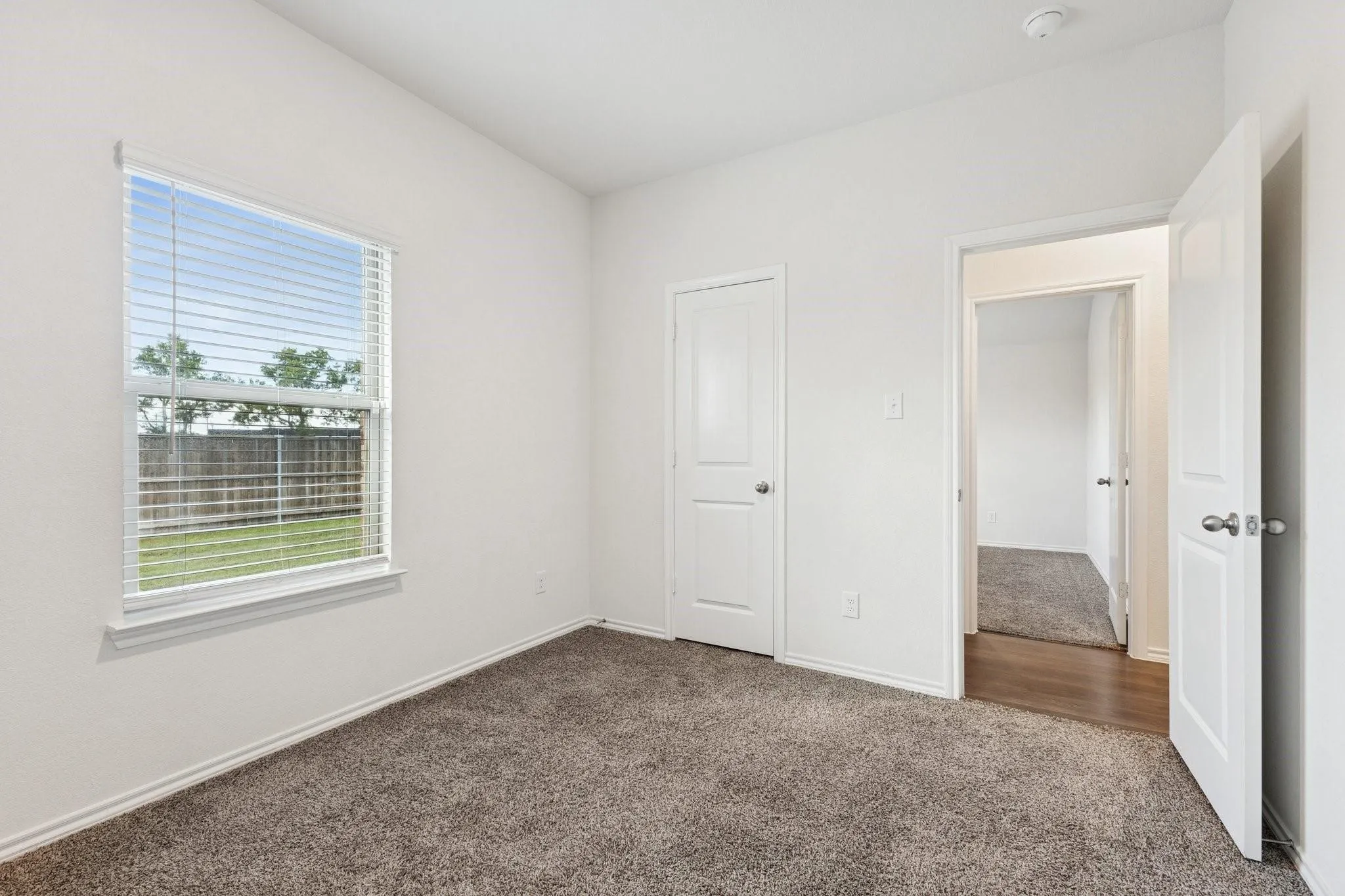 Single Family Residence For Sale in Kaufman County , 1034 Old Oaks Drive, Forney, Texas 75126, 3 Bedroom, 2 Bathroom, 2 Garage spaces, 1,510 Sqft, built in 2021, Price $254,900, mls#21266909, Real Estate Agent in Forney, Homes For Sale in Kaufman county, Homes For Sale in Forney, Realtor in Forney Texas, Real Estate Brokerage Independent Realty Texas, Luminita Cordes Realtor