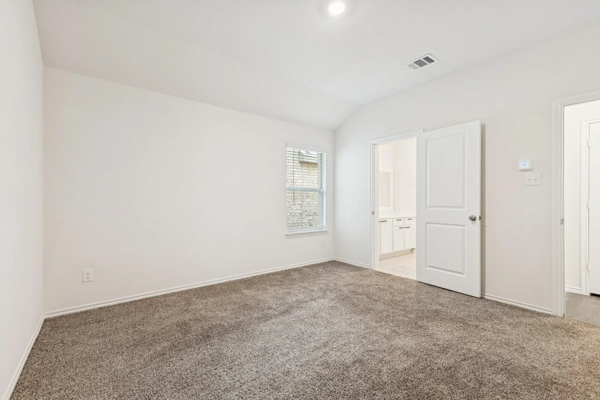 Single Family Residence For Sale in Kaufman County , 1034 Old Oaks Drive, Forney, Texas 75126, 3 Bedroom, 2 Bathroom, 2 Garage spaces, 1,510 Sqft, built in 2021, Price $254,900, mls#21266909, Real Estate Agent in Forney, Homes For Sale in Kaufman county, Homes For Sale in Forney, Realtor in Forney Texas, Real Estate Brokerage Independent Realty Texas, Luminita Cordes Realtor