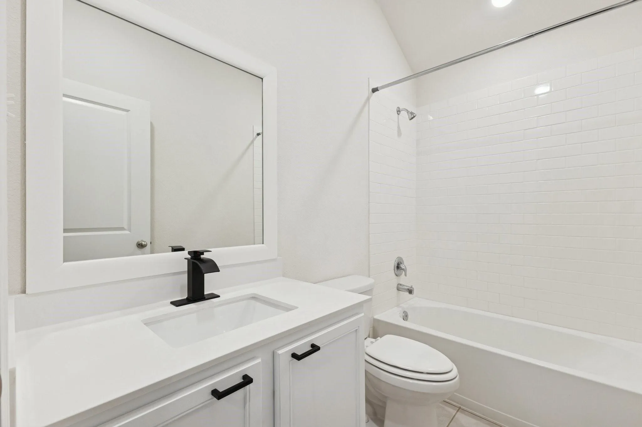 Single Family Residence For Sale in Kaufman County , 1034 Old Oaks Drive, Forney, Texas 75126, 3 Bedroom, 2 Bathroom, 2 Garage spaces, 1,510 Sqft, built in 2021, Price $254,900, mls#21266909, Real Estate Agent in Forney, Homes For Sale in Kaufman county, Homes For Sale in Forney, Realtor in Forney Texas, Real Estate Brokerage Independent Realty Texas, Luminita Cordes Realtor