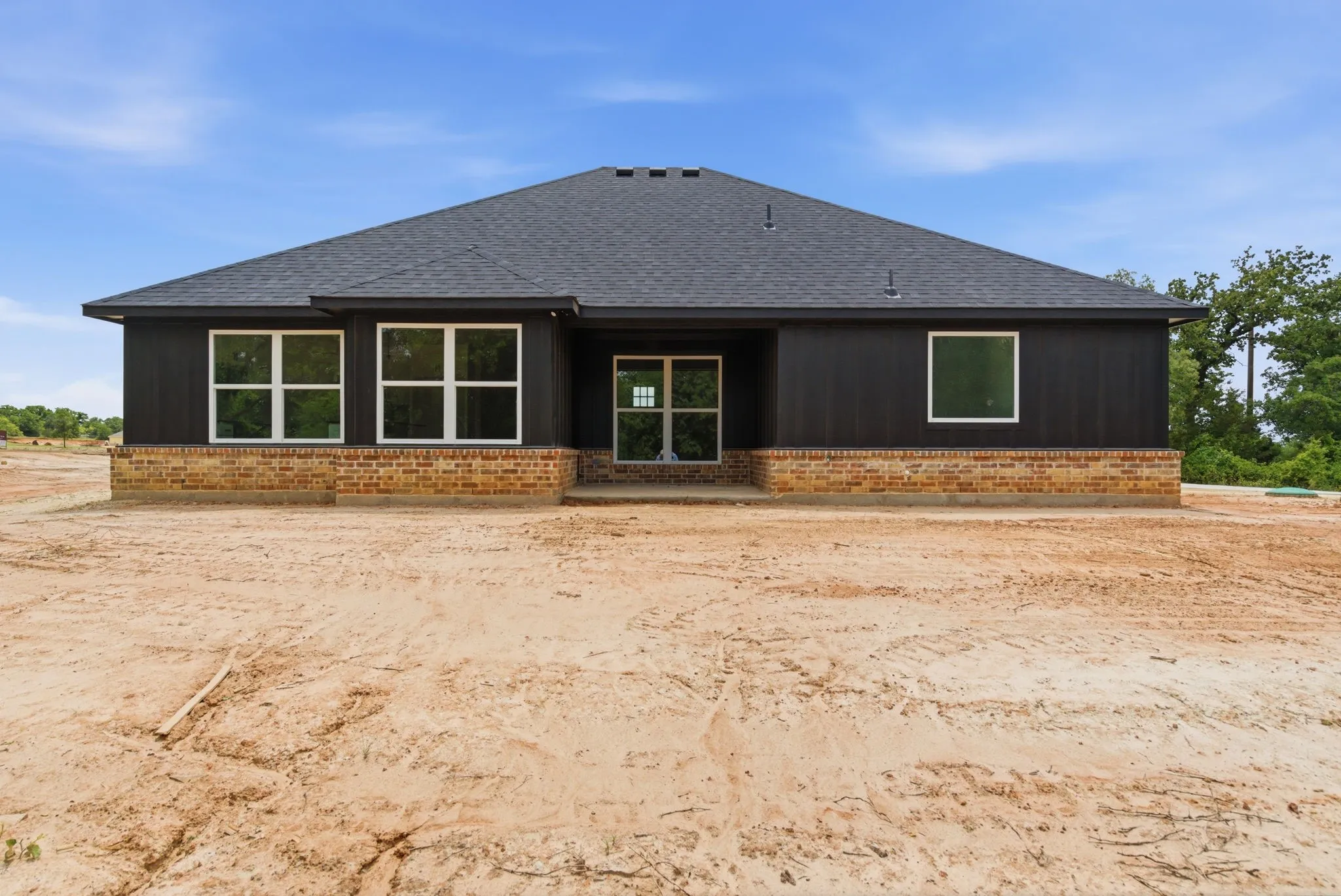 Single Family Residence For Sale in Parker County , 105 Graystone, Weatherford, Texas 76088, 3 Bedroom, 2 Bathroom, 2 Garage spaces, 1,630 Sqft, built in 2026, mls#21268525, Real Estate Agent in Weatherford, Homes For Sale in Parker county, Homes For Sale in Weatherford, Realtor in Weatherford Texas, Real Estate Brokerage Independent Realty Texas, Luminita Cordes Realtor