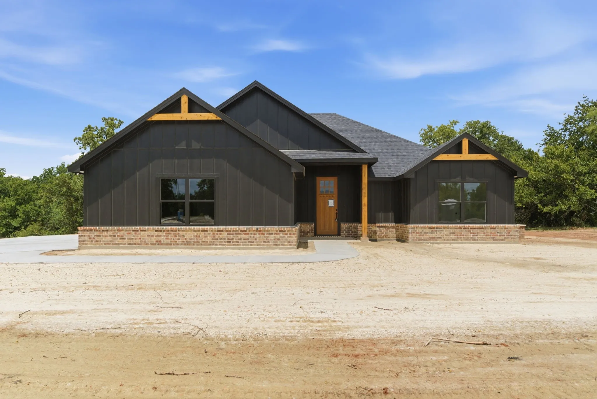 Single Family Residence For Sale in Parker County , 105 Graystone, Weatherford, Texas 76088, 3 Bedroom, 2 Bathroom, 2 Garage spaces, 1,630 Sqft, built in 2026, mls#21268525, Real Estate Agent in Weatherford, Homes For Sale in Parker county, Homes For Sale in Weatherford, Realtor in Weatherford Texas, Real Estate Brokerage Independent Realty Texas, Luminita Cordes Realtor
