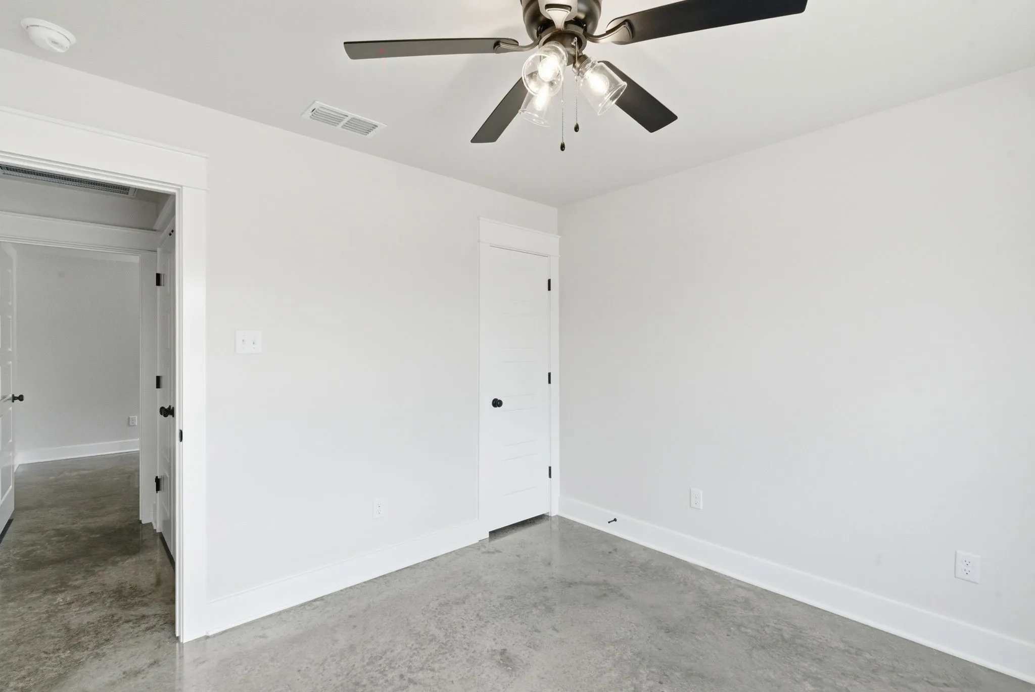 Single Family Residence For Sale in Parker County , 105 Graystone, Weatherford, Texas 76088, 3 Bedroom, 2 Bathroom, 2 Garage spaces, 1,630 Sqft, built in 2026, mls#21268525, Real Estate Agent in Weatherford, Homes For Sale in Parker county, Homes For Sale in Weatherford, Realtor in Weatherford Texas, Real Estate Brokerage Independent Realty Texas, Luminita Cordes Realtor