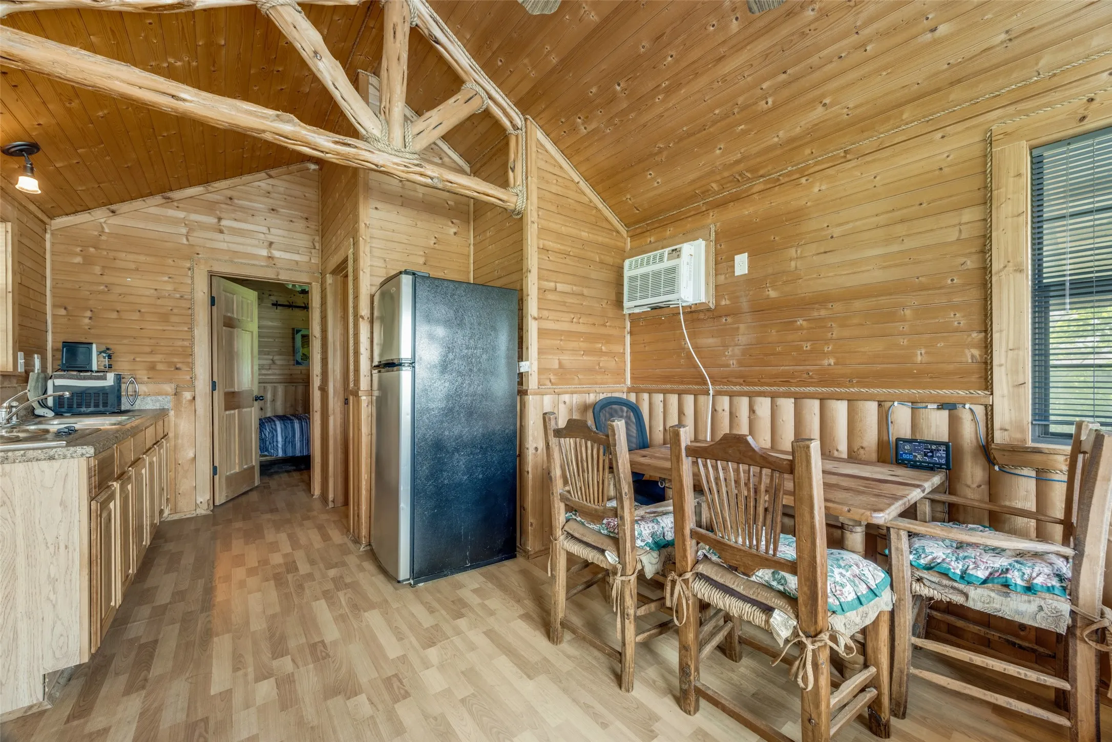 Single Family Residence For Sale in Grayson County , 586 Pleasant Home Road, Sherman, Texas 75092, 1 Bedroom, 1 Bathroom, Garage spaces, 372 Sqft, built in 2009, Price $1,199,000, mls#21258760, Real Estate Agent in Sherman, Homes For Sale in Grayson county, Homes For Sale in Sherman, Realtor in Sherman Texas, Real Estate Brokerage Independent Realty Texas, Luminita Cordes Realtor