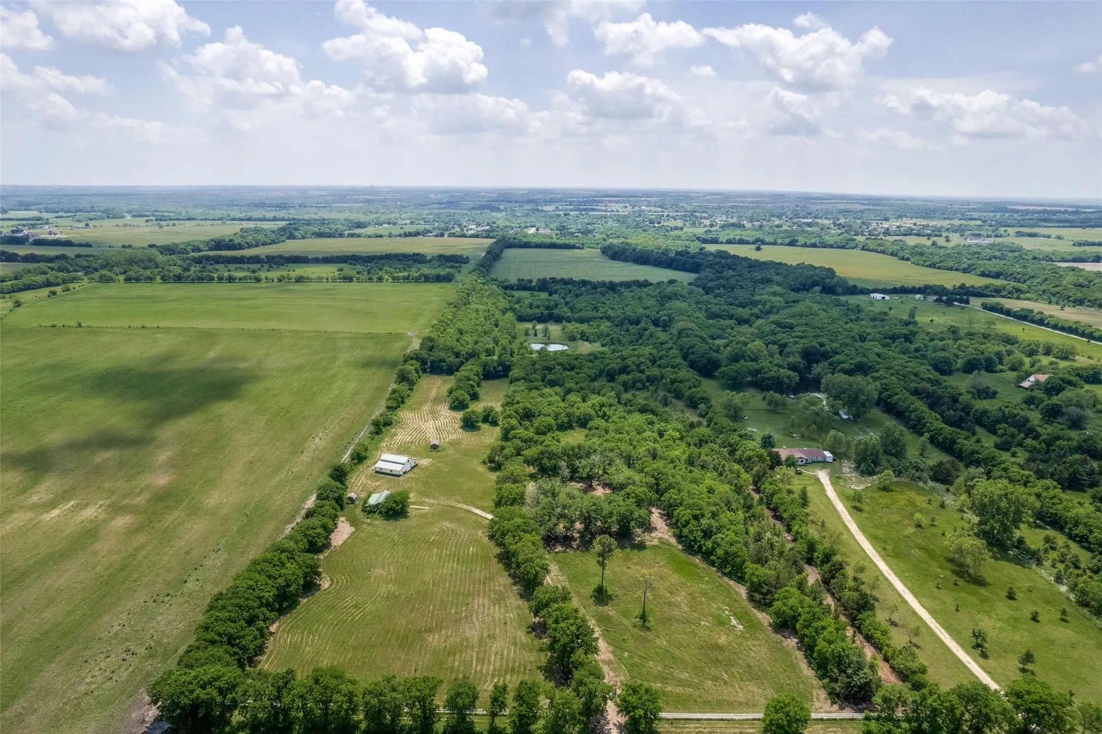 Single Family Residence For Sale in Grayson County , 586 Pleasant Home Road, Sherman, Texas 75092, 1 Bedroom, 1 Bathroom, Garage spaces, 372 Sqft, built in 2009, Price $1,199,000, mls#21258760, Real Estate Agent in Sherman, Homes For Sale in Grayson county, Homes For Sale in Sherman, Realtor in Sherman Texas, Real Estate Brokerage Independent Realty Texas, Luminita Cordes Realtor