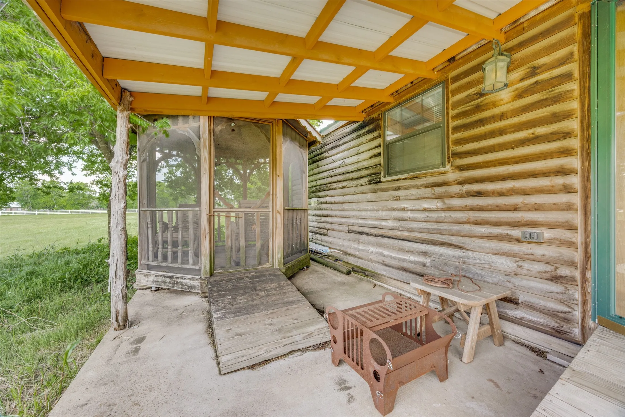 Single Family Residence For Sale in Grayson County , 586 Pleasant Home Road, Sherman, Texas 75092, 1 Bedroom, 1 Bathroom, Garage spaces, 372 Sqft, built in 2009, Price $1,199,000, mls#21258760, Real Estate Agent in Sherman, Homes For Sale in Grayson county, Homes For Sale in Sherman, Realtor in Sherman Texas, Real Estate Brokerage Independent Realty Texas, Luminita Cordes Realtor