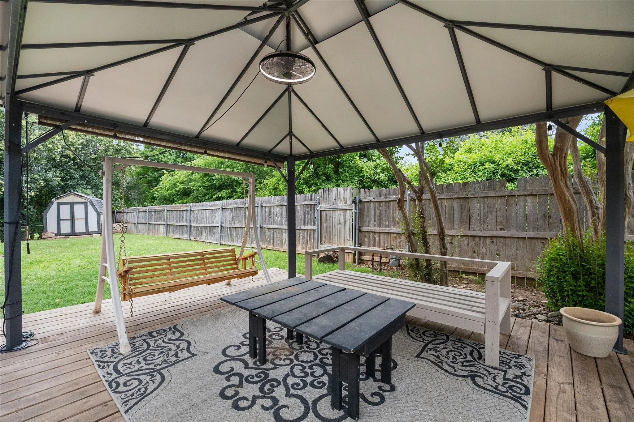 Single Family Residence For Sale in Dallas County , 3411 Kenwood Way, Garland, Texas 75041, 4 Bedroom, 3 Bathroom, Garage spaces, 1,909 Sqft, built in 1962, Price $379,900, mls#21267118, Real Estate Agent in Garland, Homes For Sale in Dallas county, Homes For Sale in Garland, Realtor in Garland Texas, Real Estate Brokerage Independent Realty Texas, Luminita Cordes Realtor