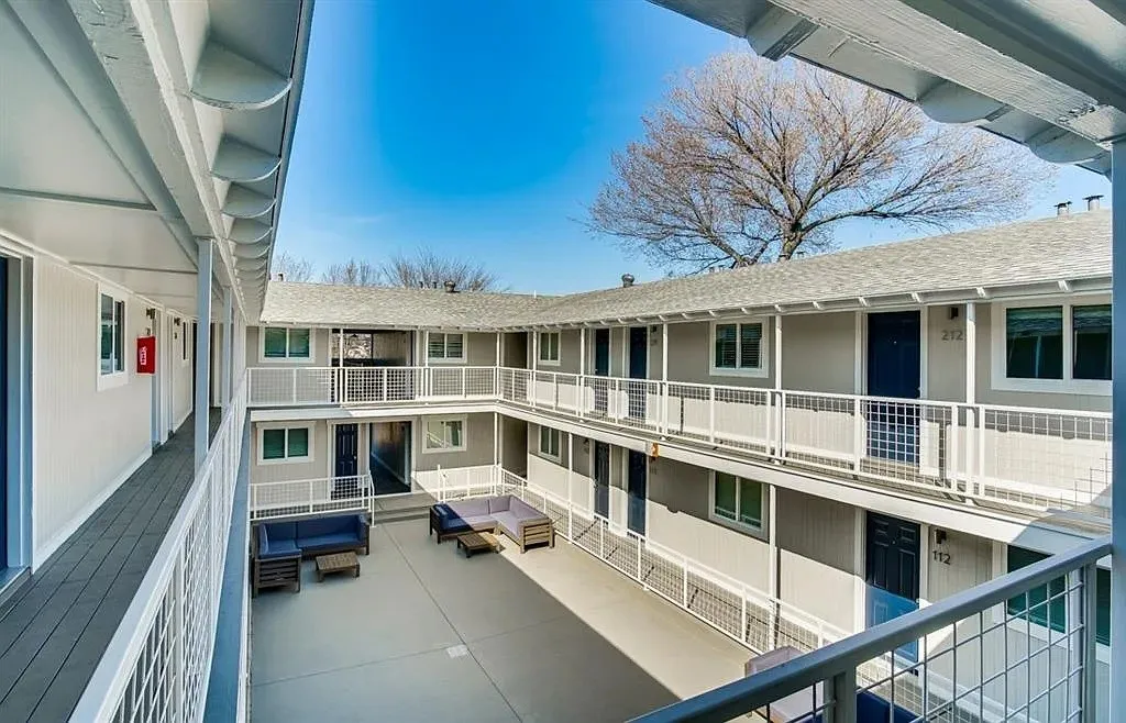 Apartment For Rent in Dallas County , 4919 San Jacinto Street 102, Dallas, Texas 75206, 1 Bedroom, 1 Bathroom, Garage spaces, 500 Sqft, built in 1960, mls#21268566, Real Estate Agent in Dallas, Homes For Rent in Dallas county, Homes For Rent in Dallas, Realtor in Dallas Texas, Real Estate Brokerage Independent Realty Texas, Luminita Cordes Realtor