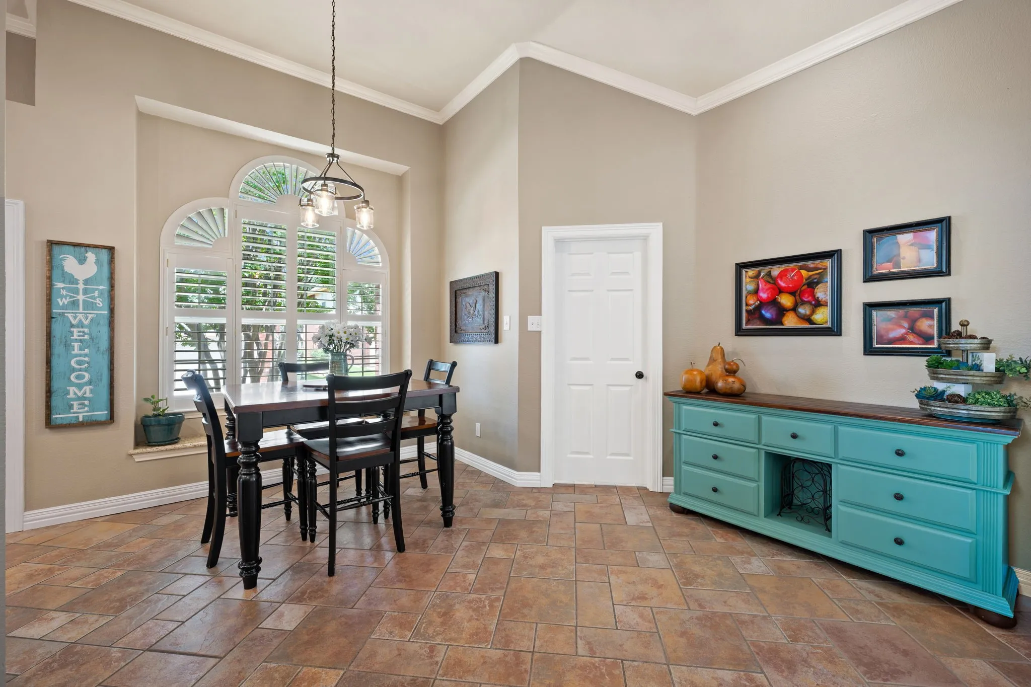 Single Family Residence For Sale in Collin County , 3415 Norwood Circle, Richardson, Texas 75082, 4 Bedroom, 3 Bathroom, 2 Garage spaces, 2,668 Sqft, built in 1992, mls#21264978, Real Estate Agent in Richardson, Homes For Sale in Collin county, Homes For Sale in Richardson, Realtor in Richardson Texas, Real Estate Brokerage Independent Realty Texas, Luminita Cordes Realtor