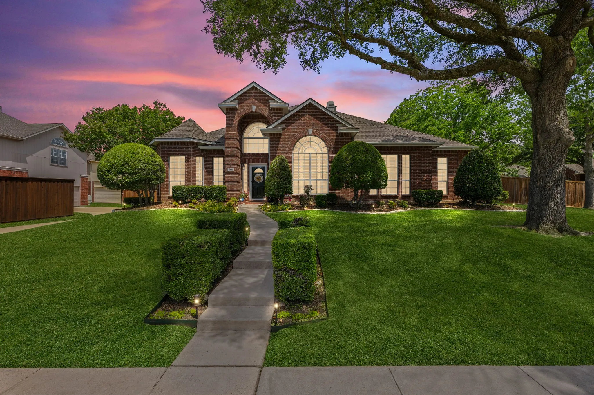 Single Family Residence For Sale in Collin County , 3415 Norwood Circle, Richardson, Texas 75082, 4 Bedroom, 3 Bathroom, 2 Garage spaces, 2,668 Sqft, built in 1992, mls#21264978, Real Estate Agent in Richardson, Homes For Sale in Collin county, Homes For Sale in Richardson, Realtor in Richardson Texas, Real Estate Brokerage Independent Realty Texas, Luminita Cordes Realtor